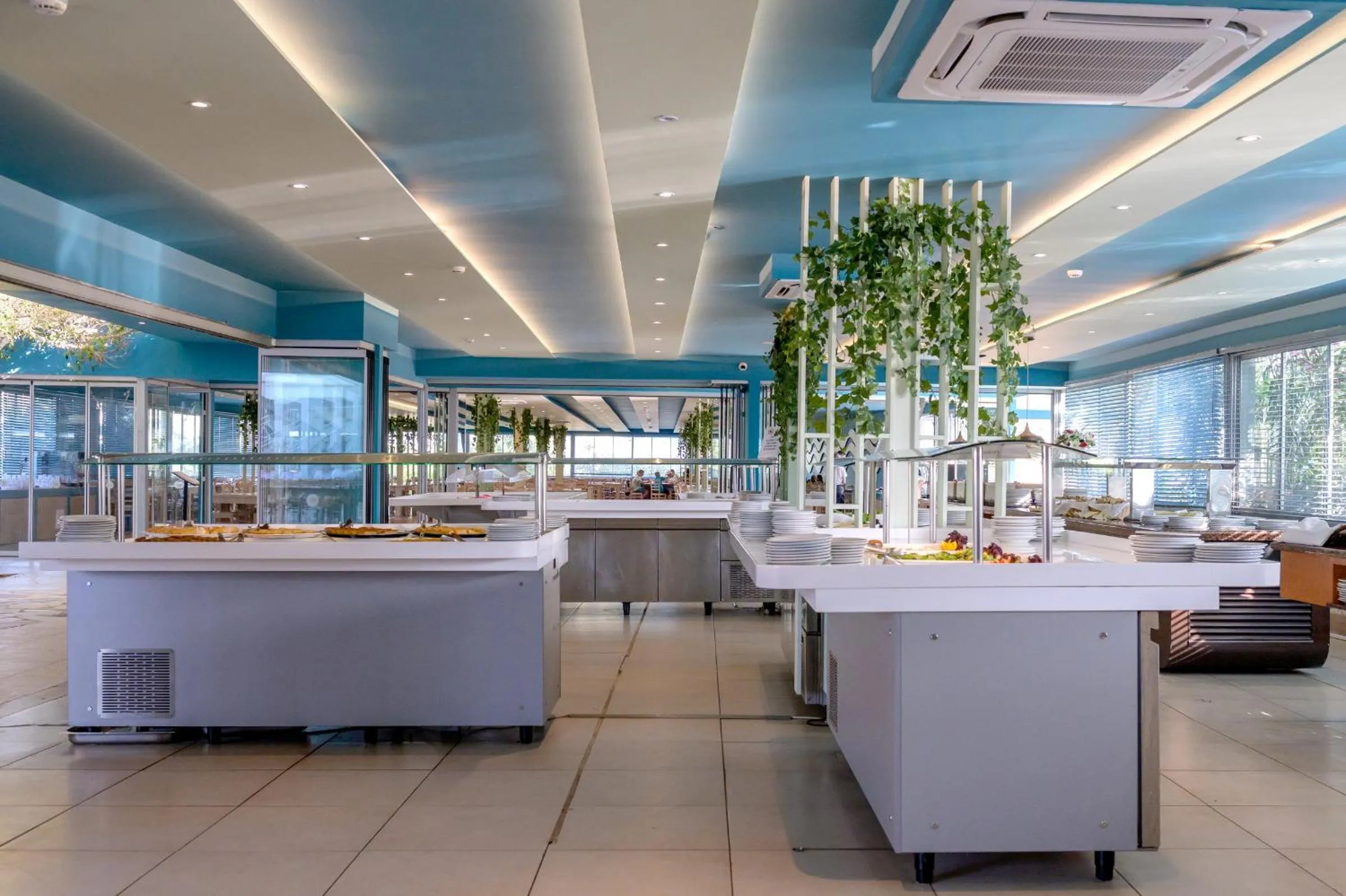 Restaurant/places to eat in SunBay Hotel