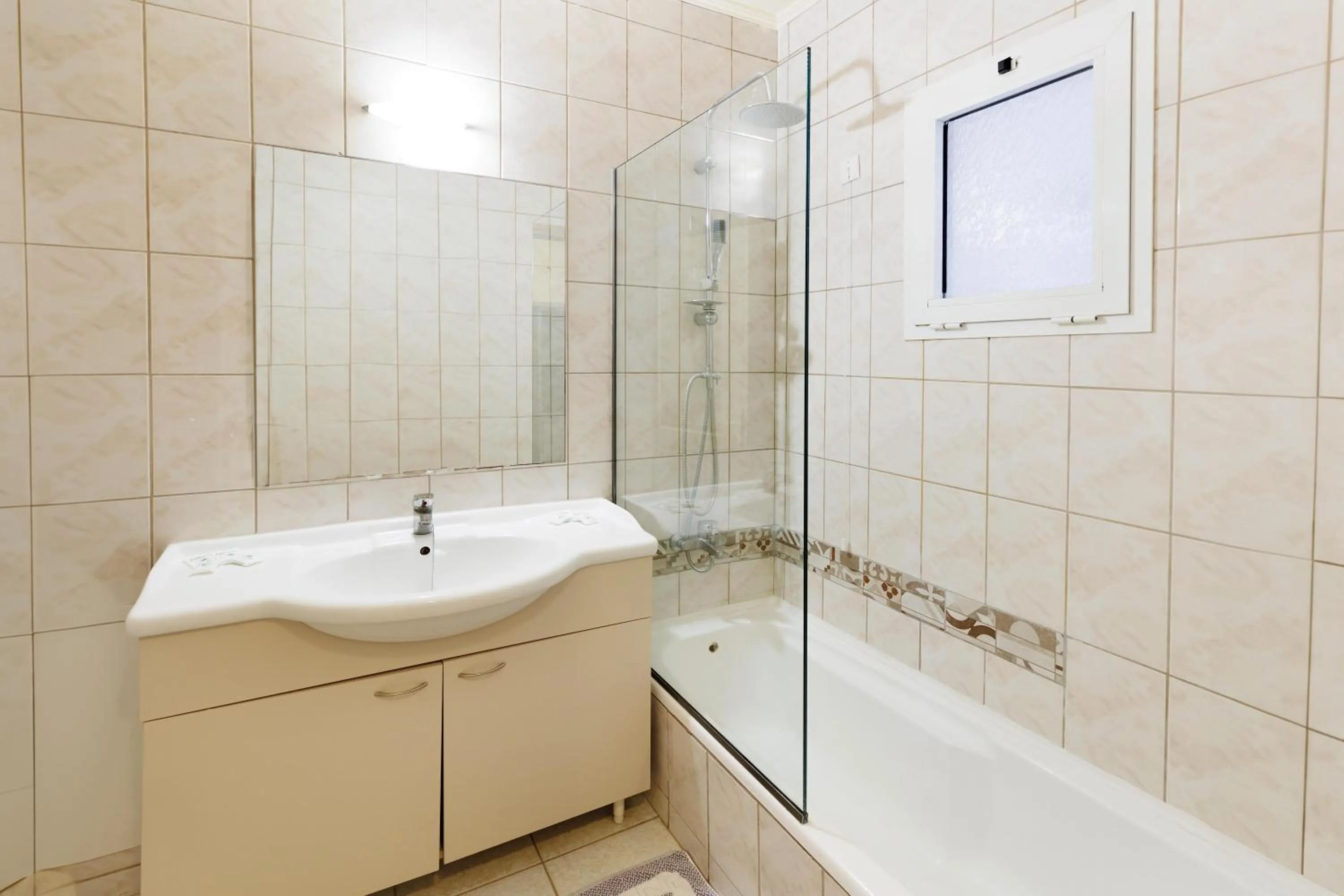 Bathroom in SunBay Hotel