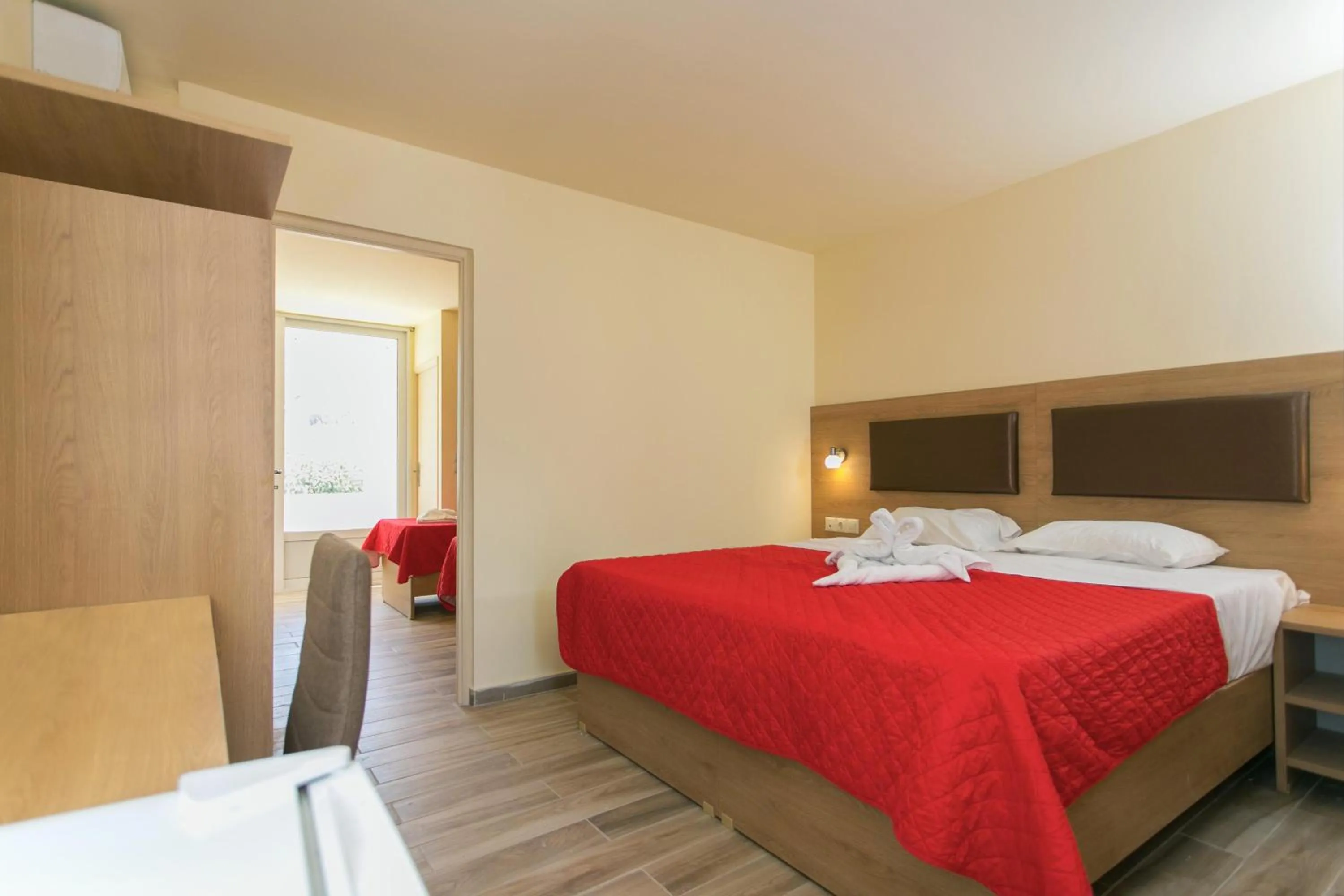 Photo of the whole room, Bed in SunBay Hotel