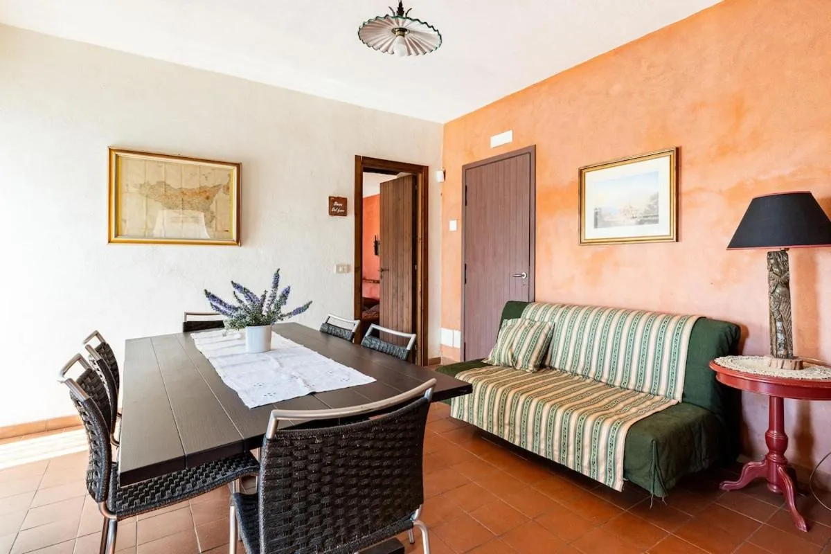 Living room in Casa Etnea