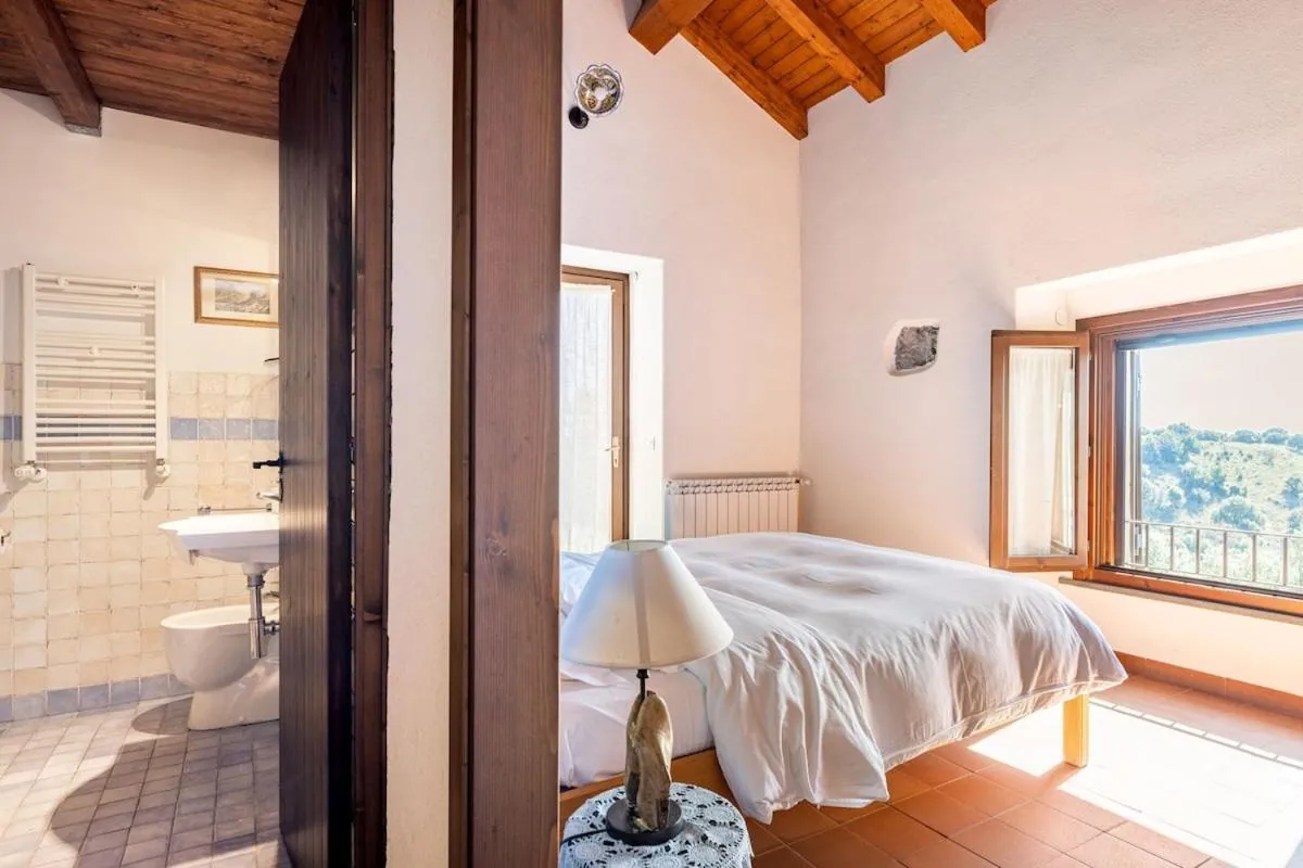 Bathroom in Casa Etnea