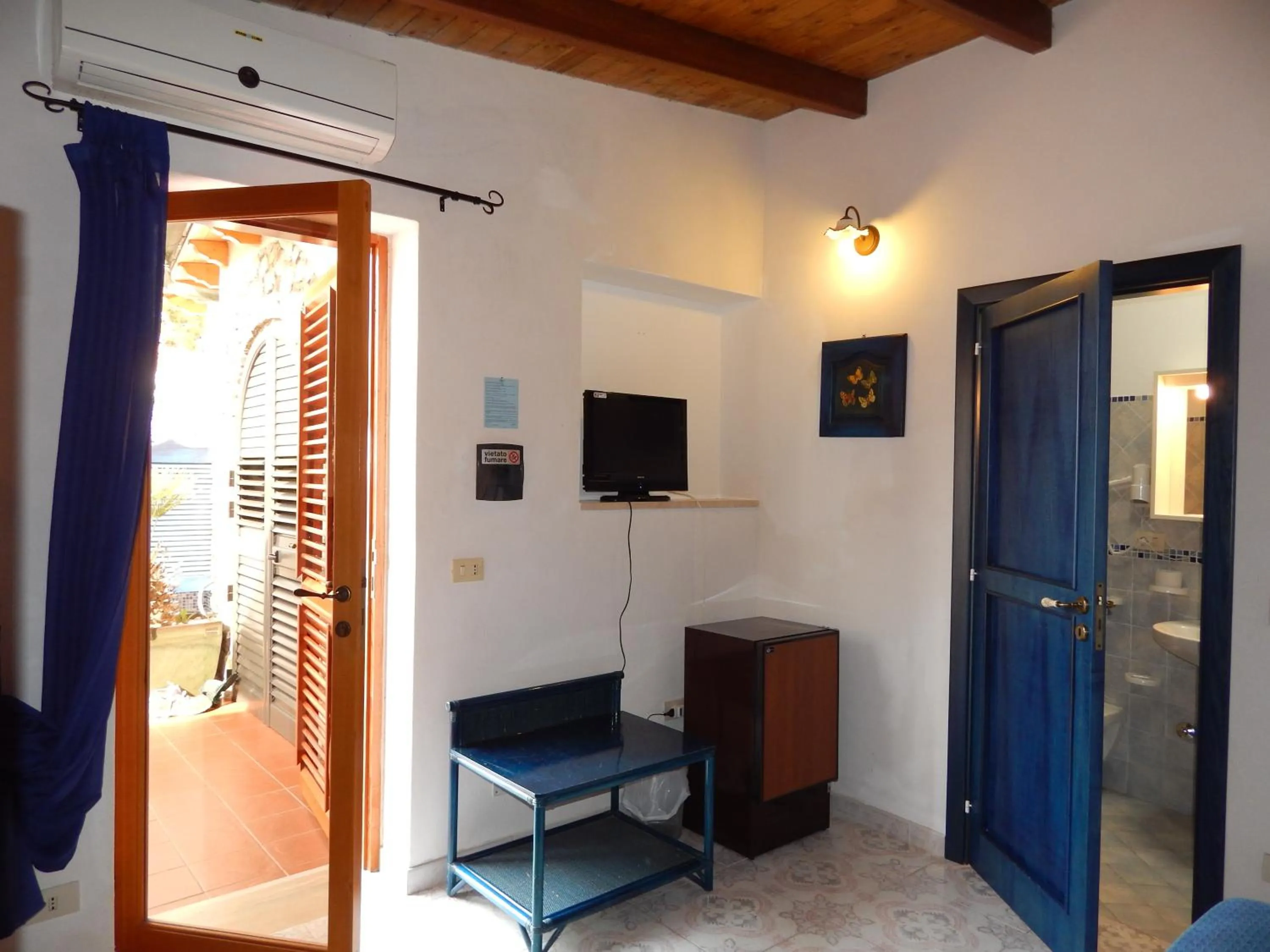 Photo of the whole room in Casa Arcada