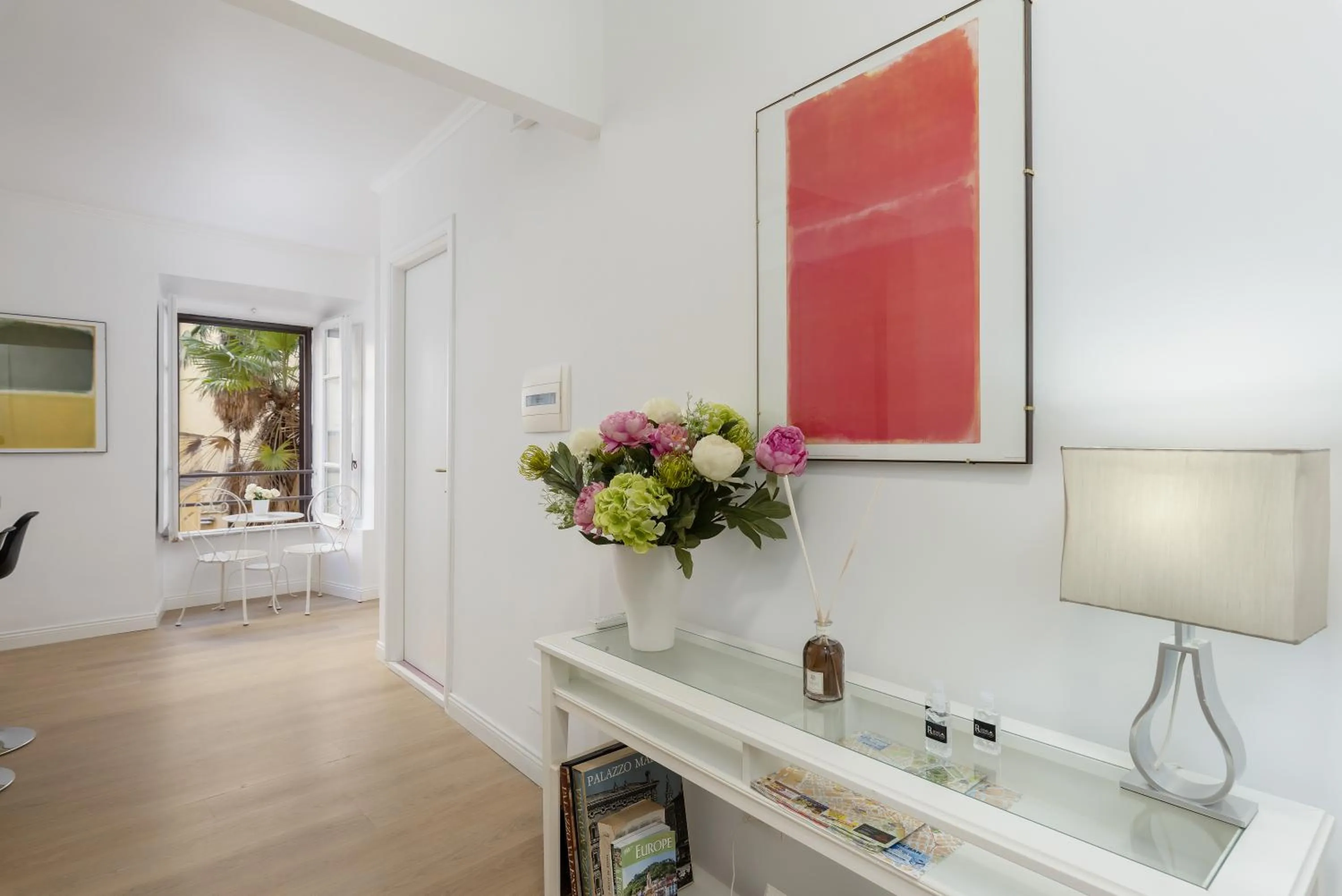 Dining area in Rhome Hosting