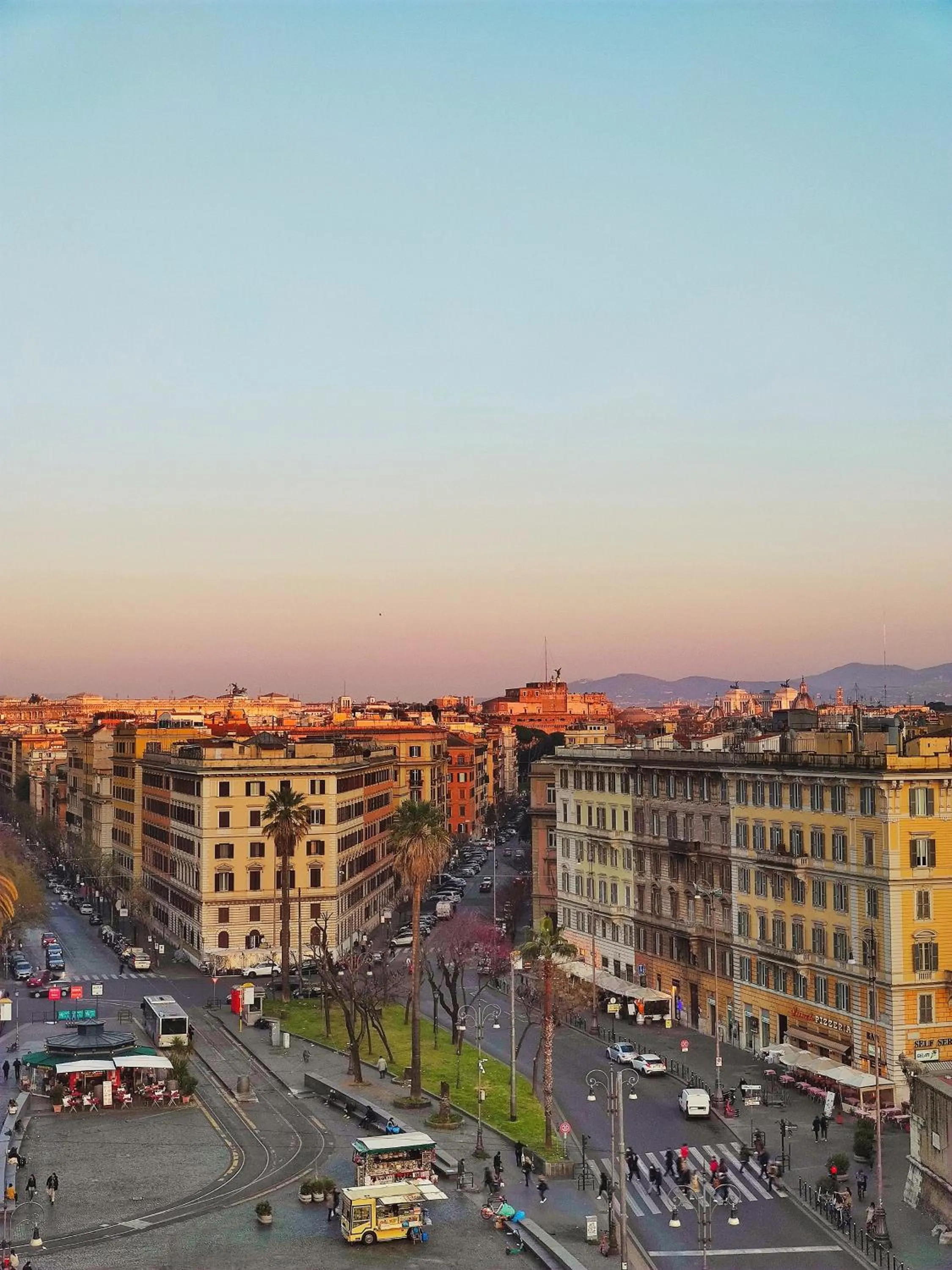 Balcony/Terrace in Rhome Hosting