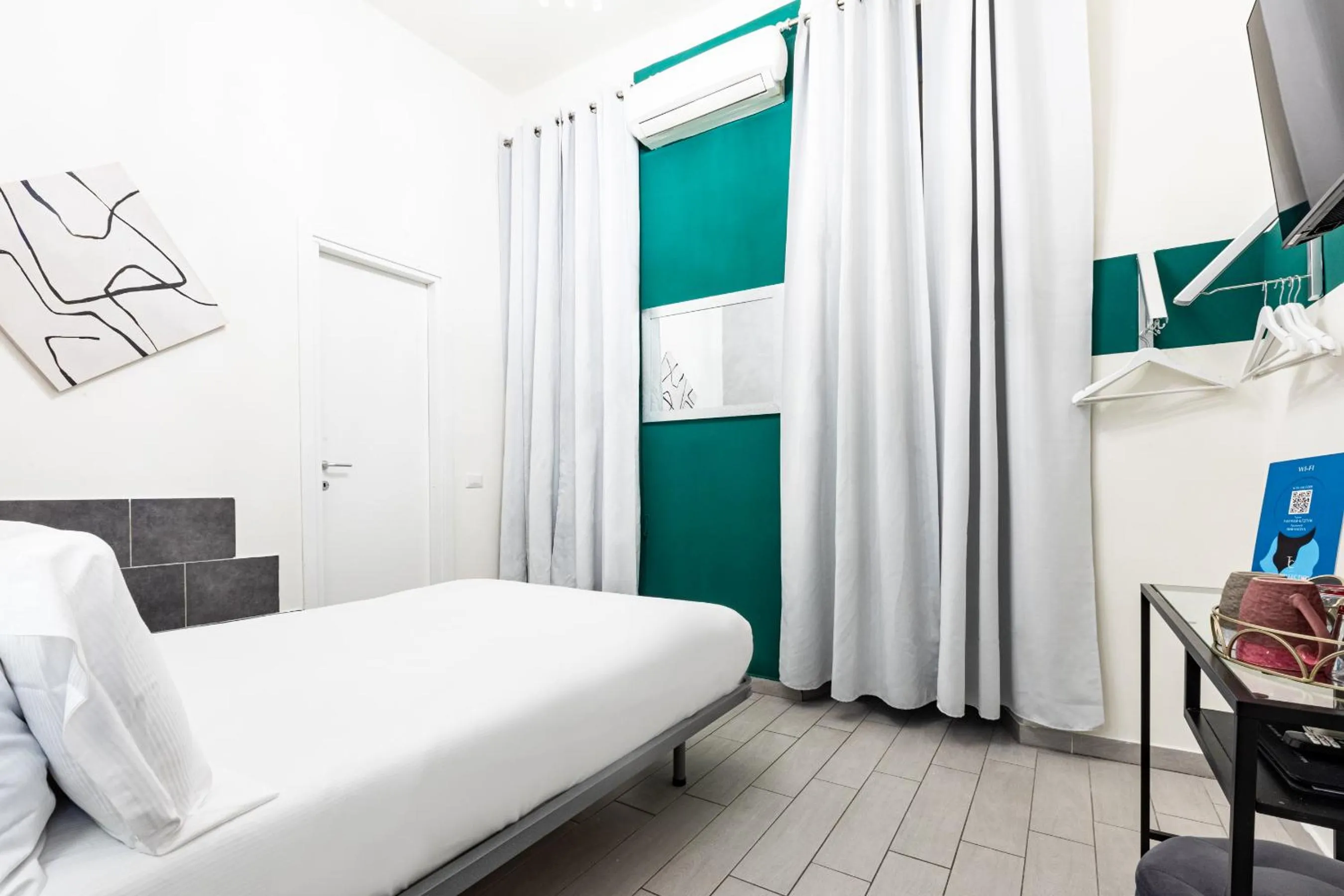 Bed in Trastevere Suites - Top Collection