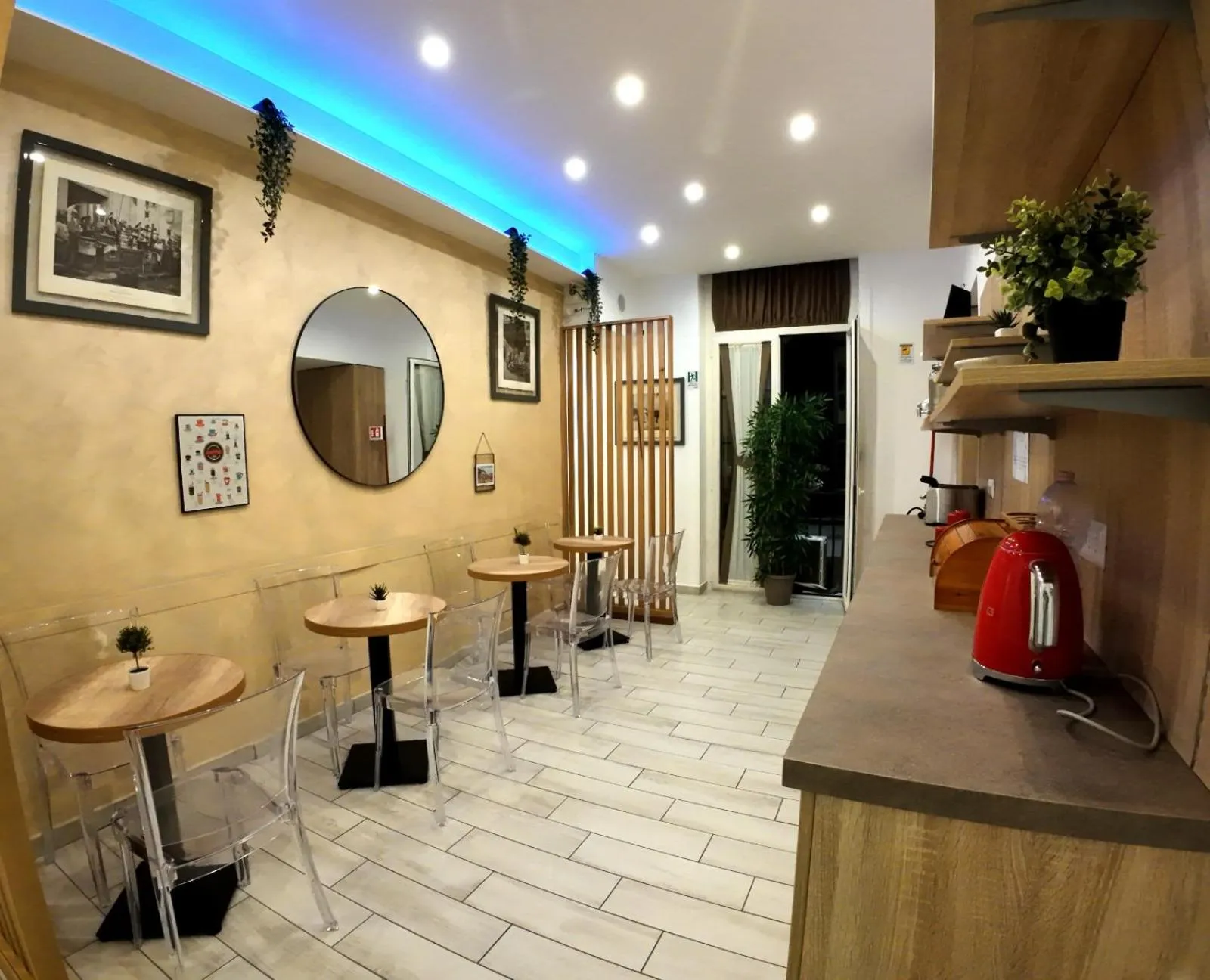 Coffee/tea facilities in Napoli Centro Suite e Spa