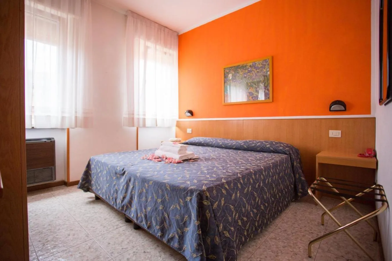 Bed in Hotel Benacus