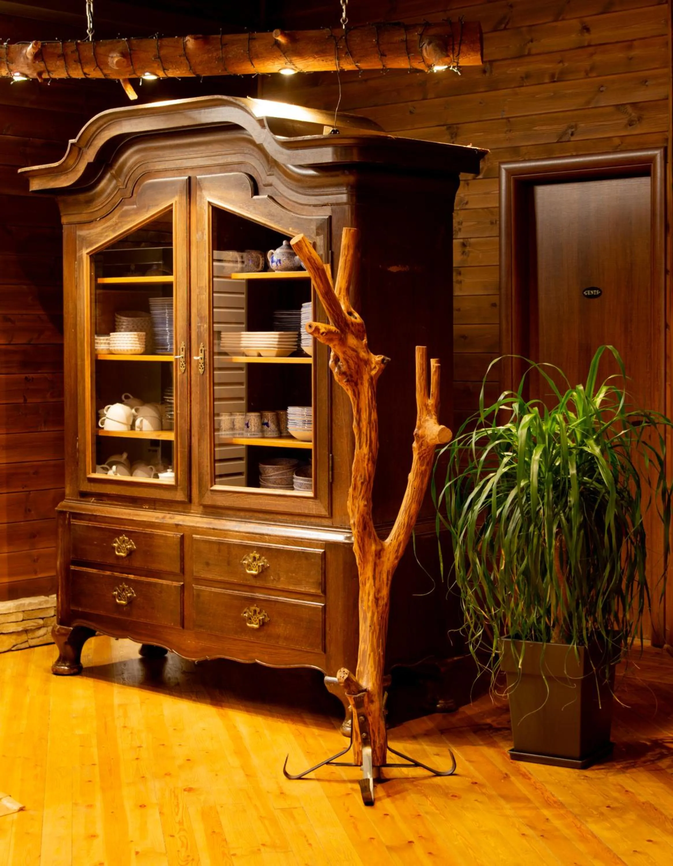 Restaurant/places to eat in 3 Hills Boutique - The Ranch Experience