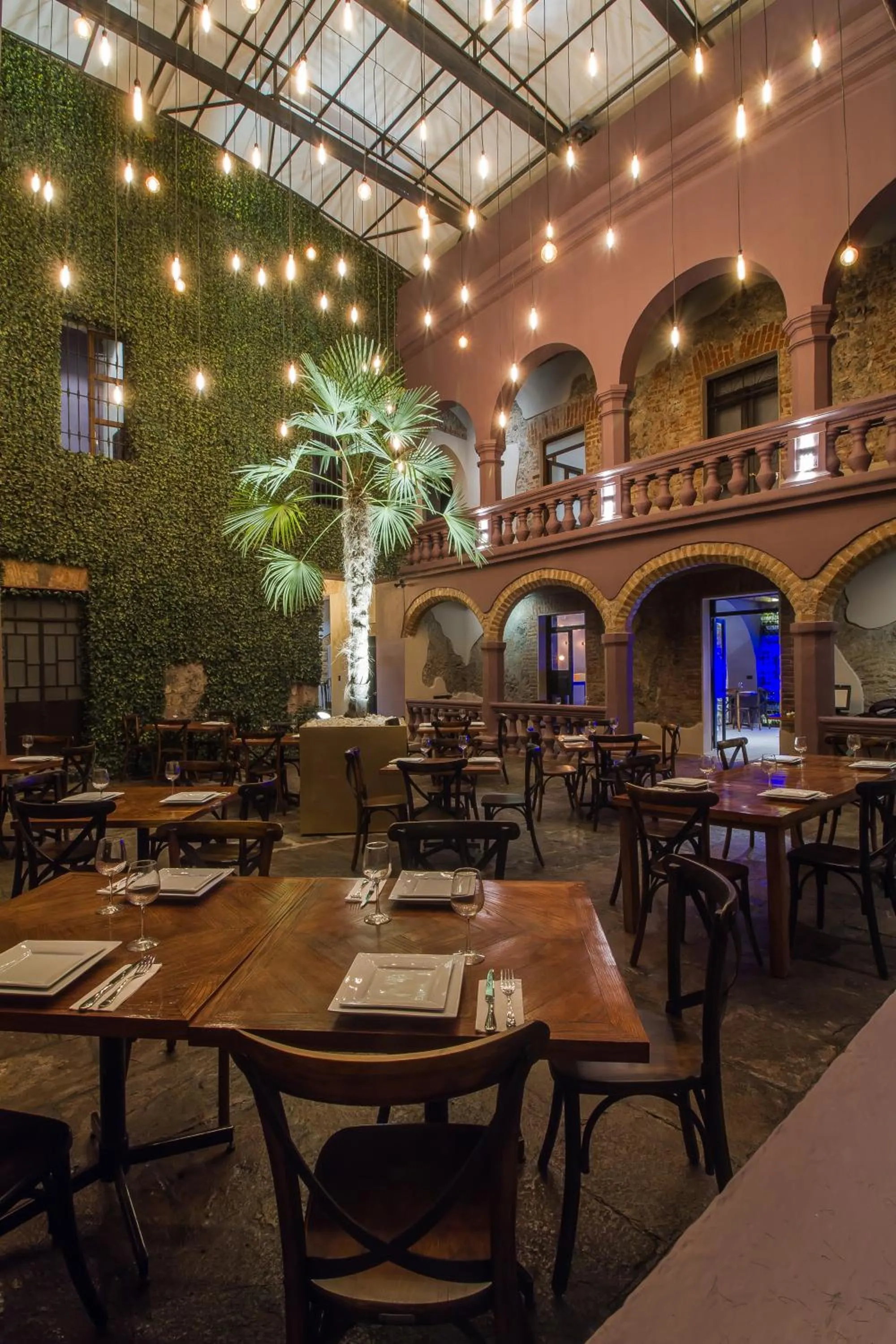 Restaurant/places to eat in Alqueria de Carrion Hotel Boutique