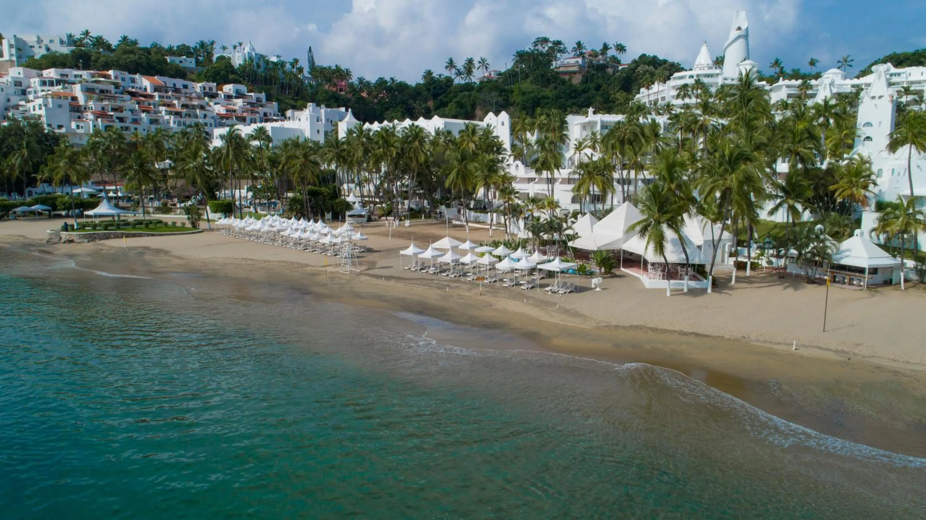 Beach in Las Hadas by Brisas