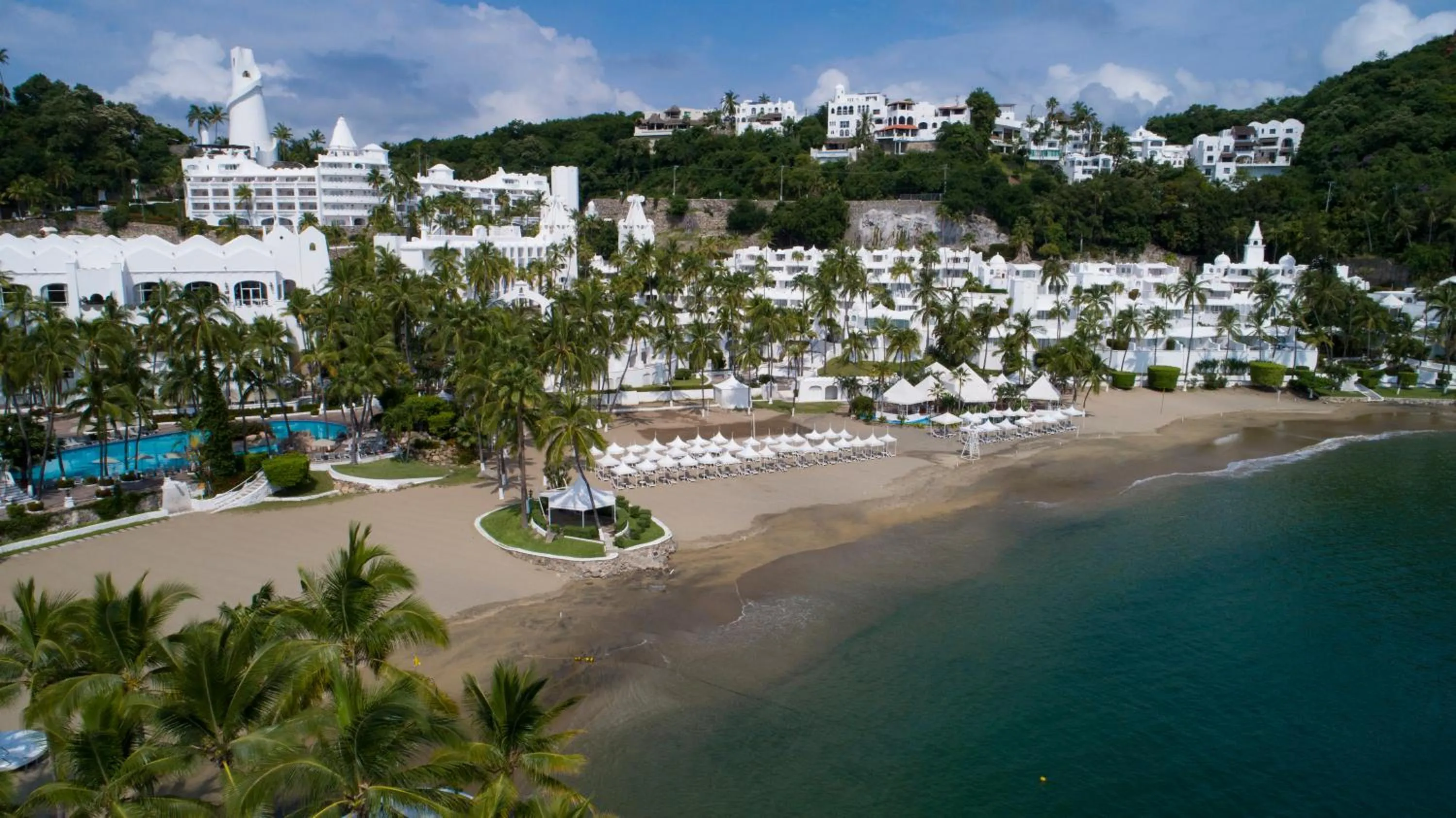 Beach in Las Hadas by Brisas