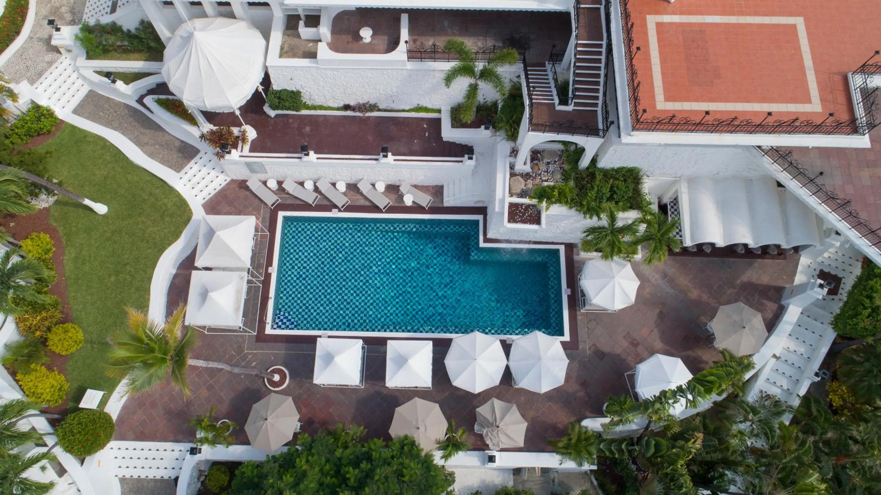 Swimming pool in Las Hadas by Brisas