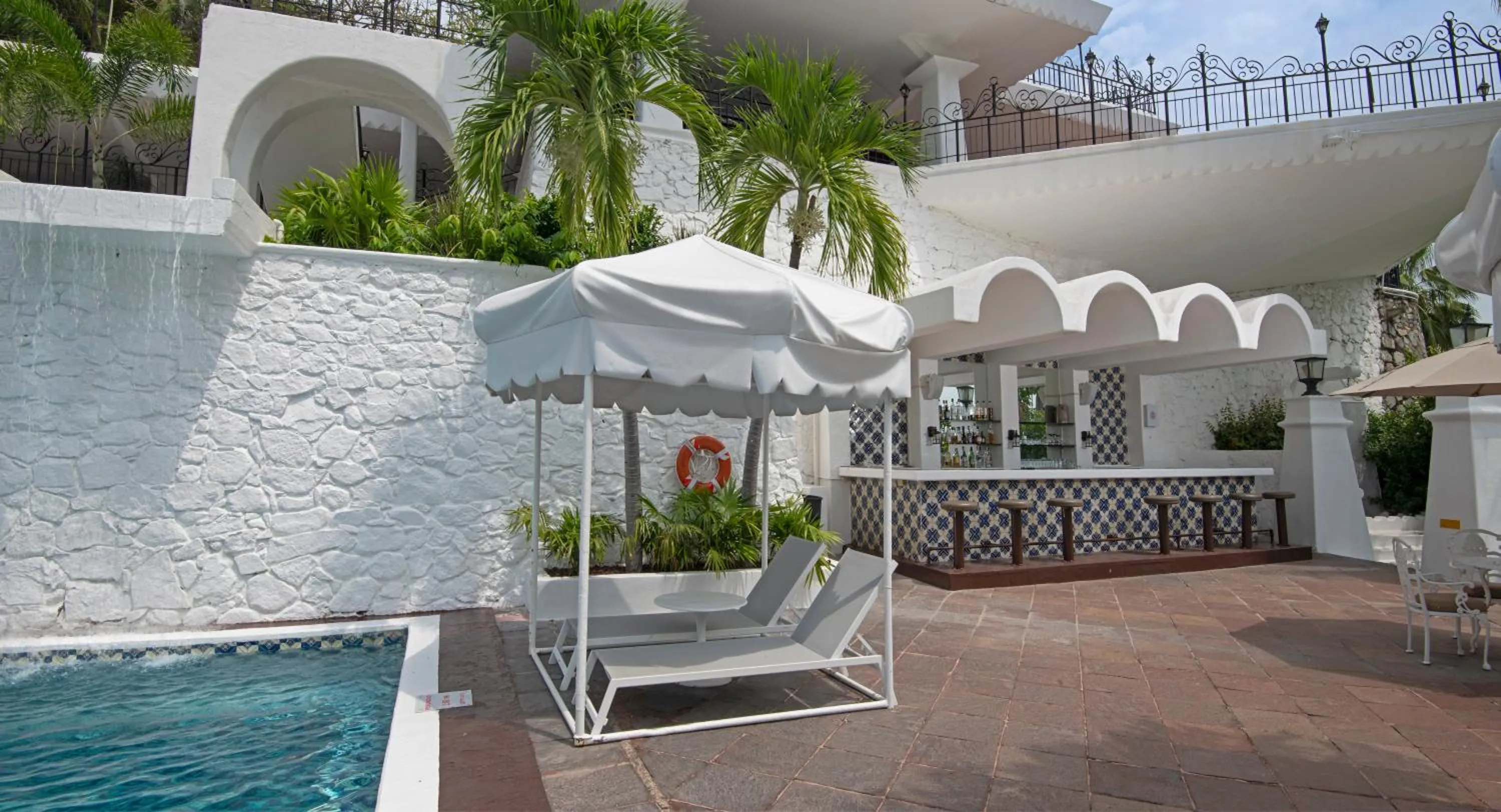 Pool view in Las Hadas by Brisas