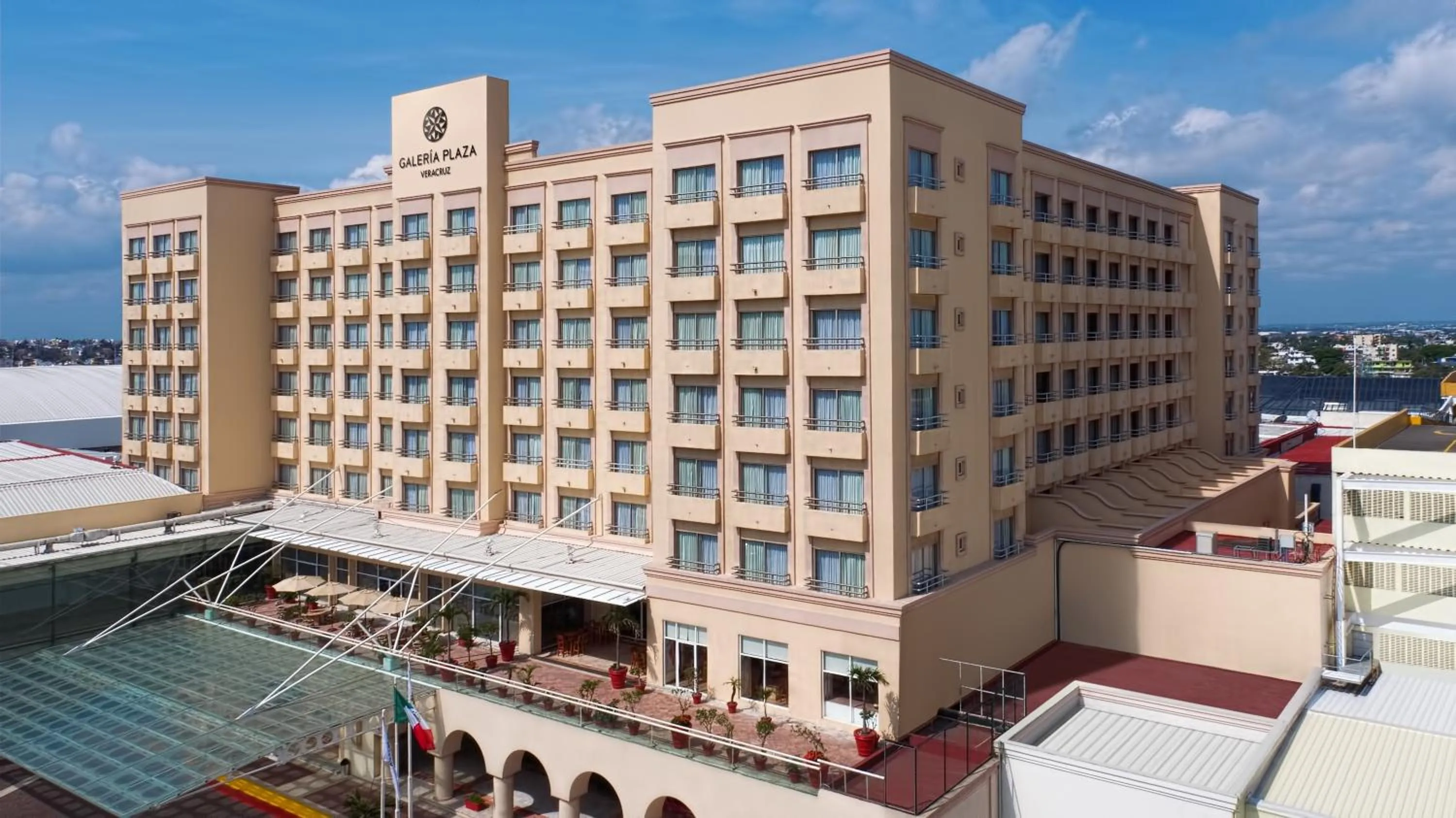 Facade/entrance in Galería Plaza Veracruz