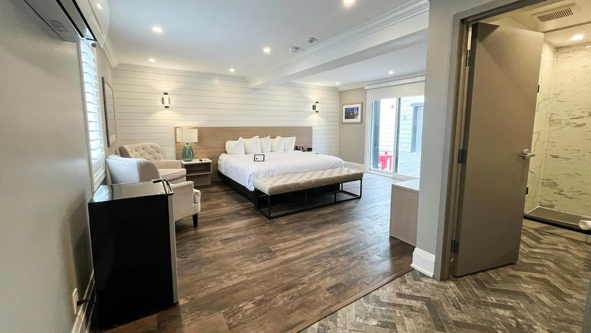 King Studio in Colonial Hotel & Suites