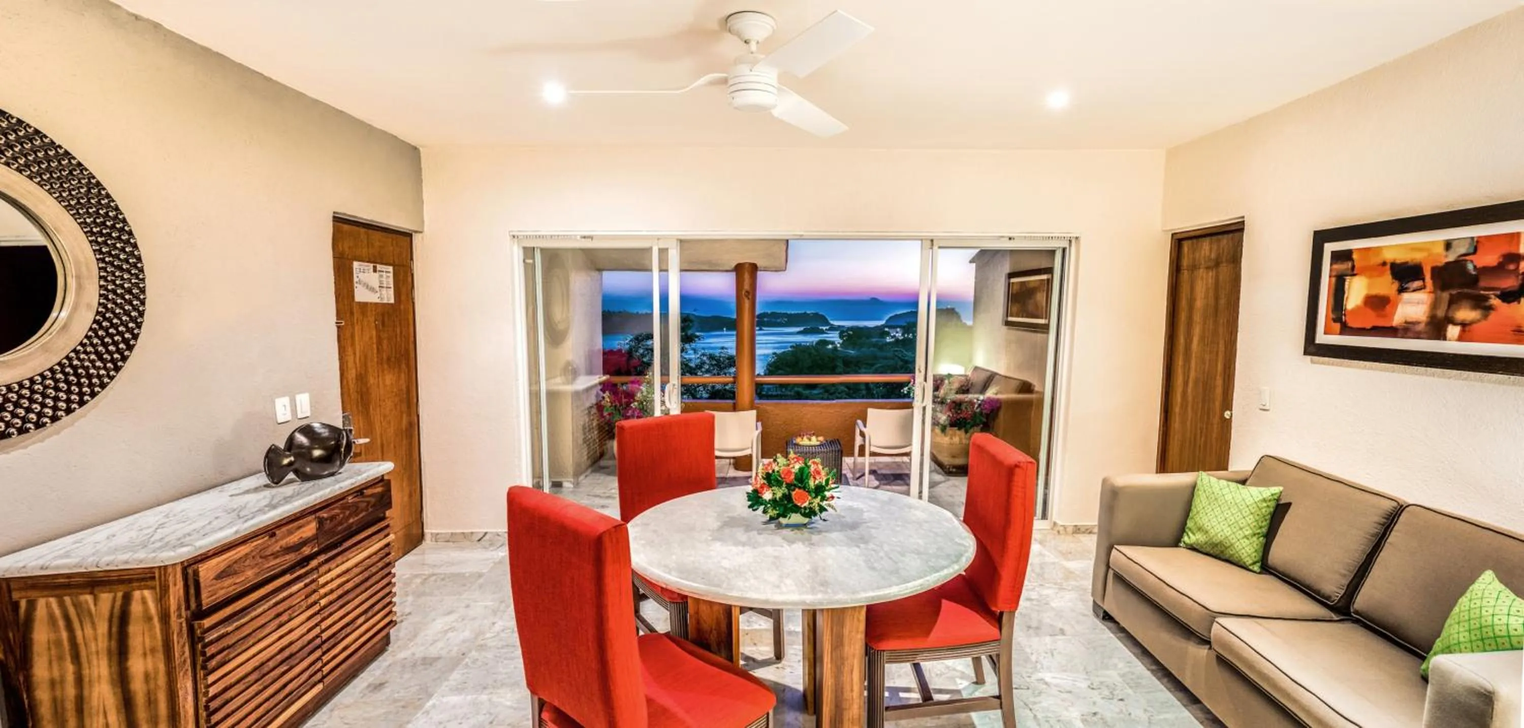 Living room in Las Brisas Huatulco-All Inclusive