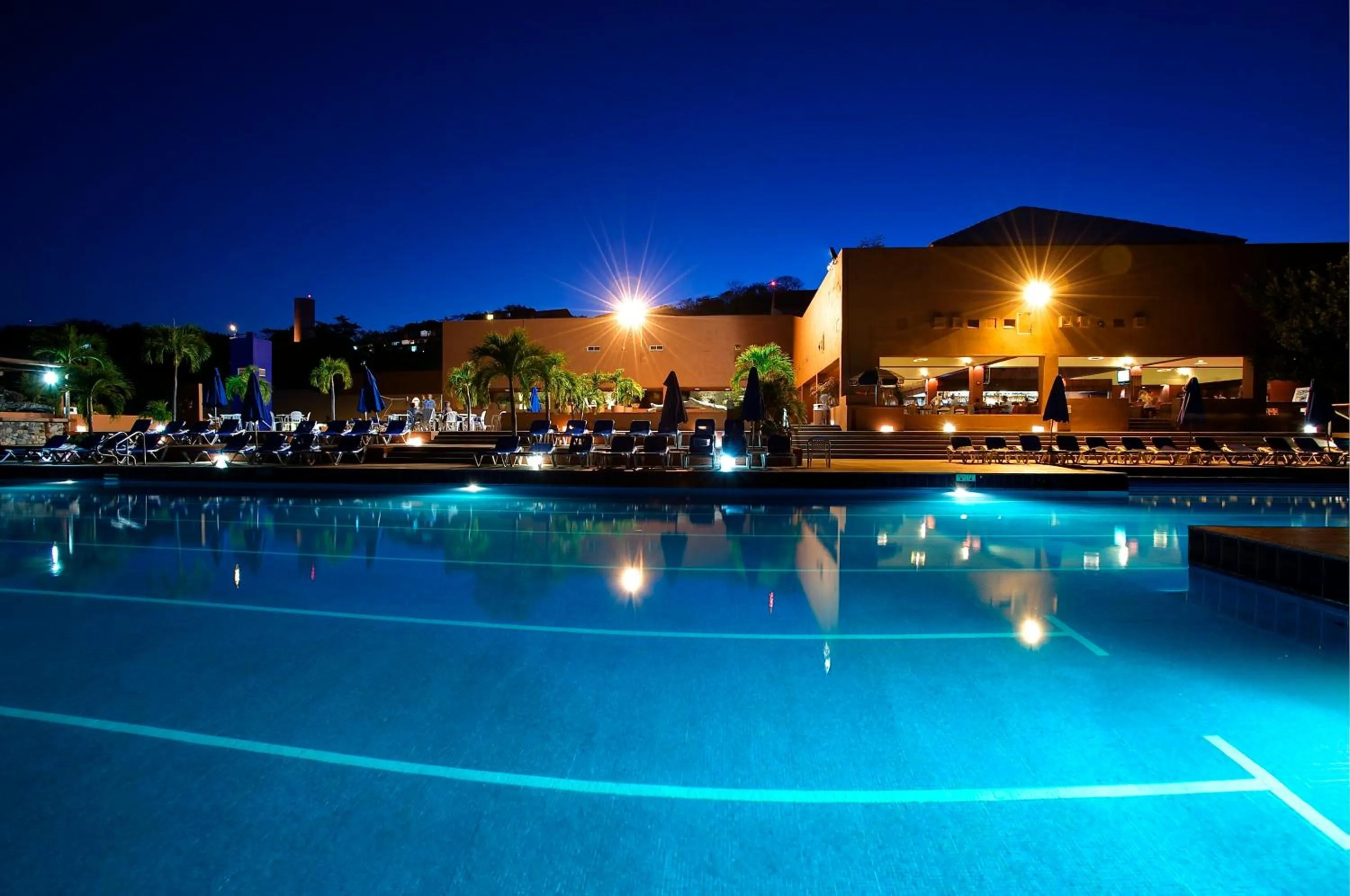 Swimming pool in Las Brisas Huatulco-All Inclusive