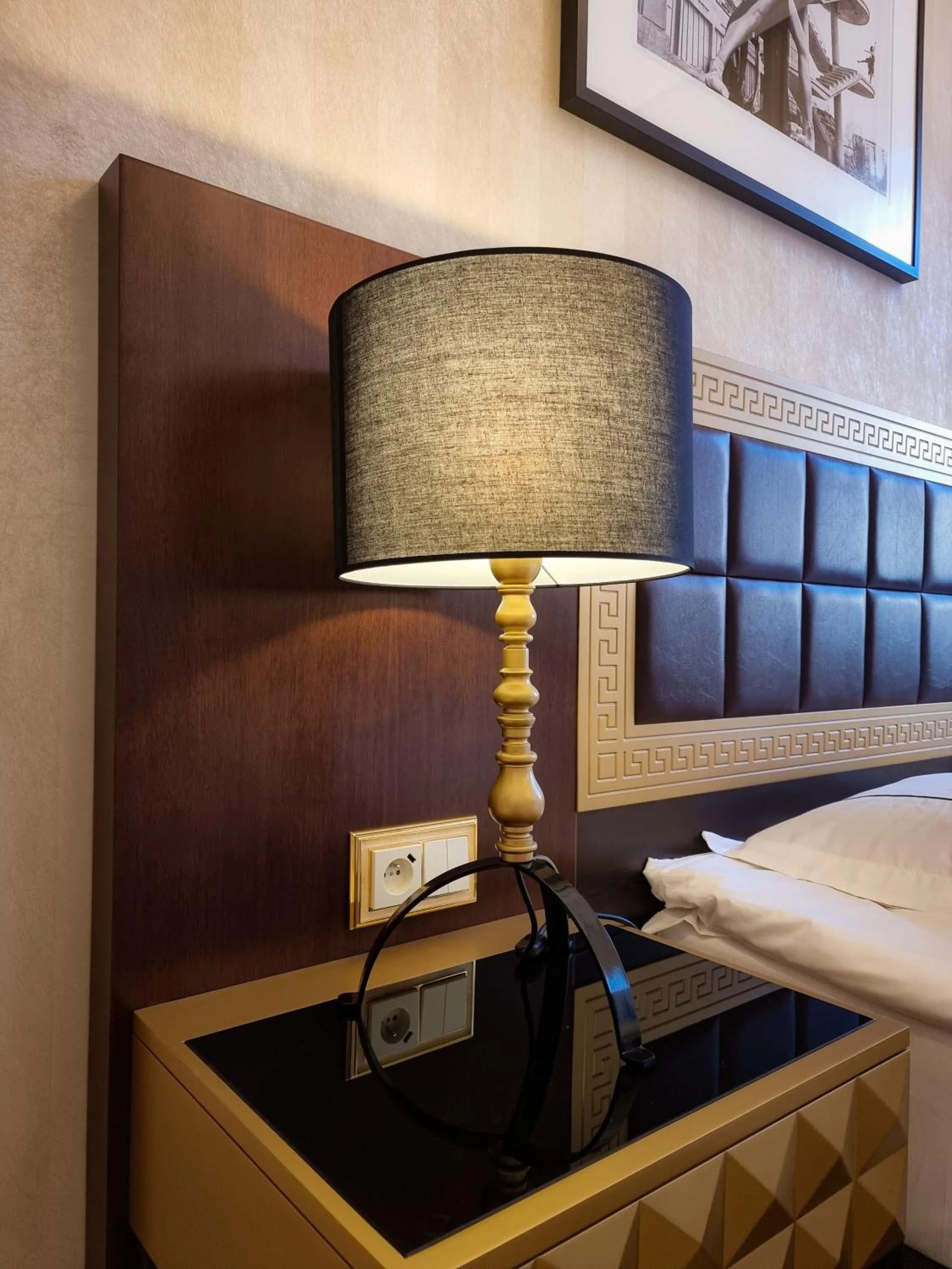 Deluxe Double Room with Bath in Tiffi Old Town Hotel