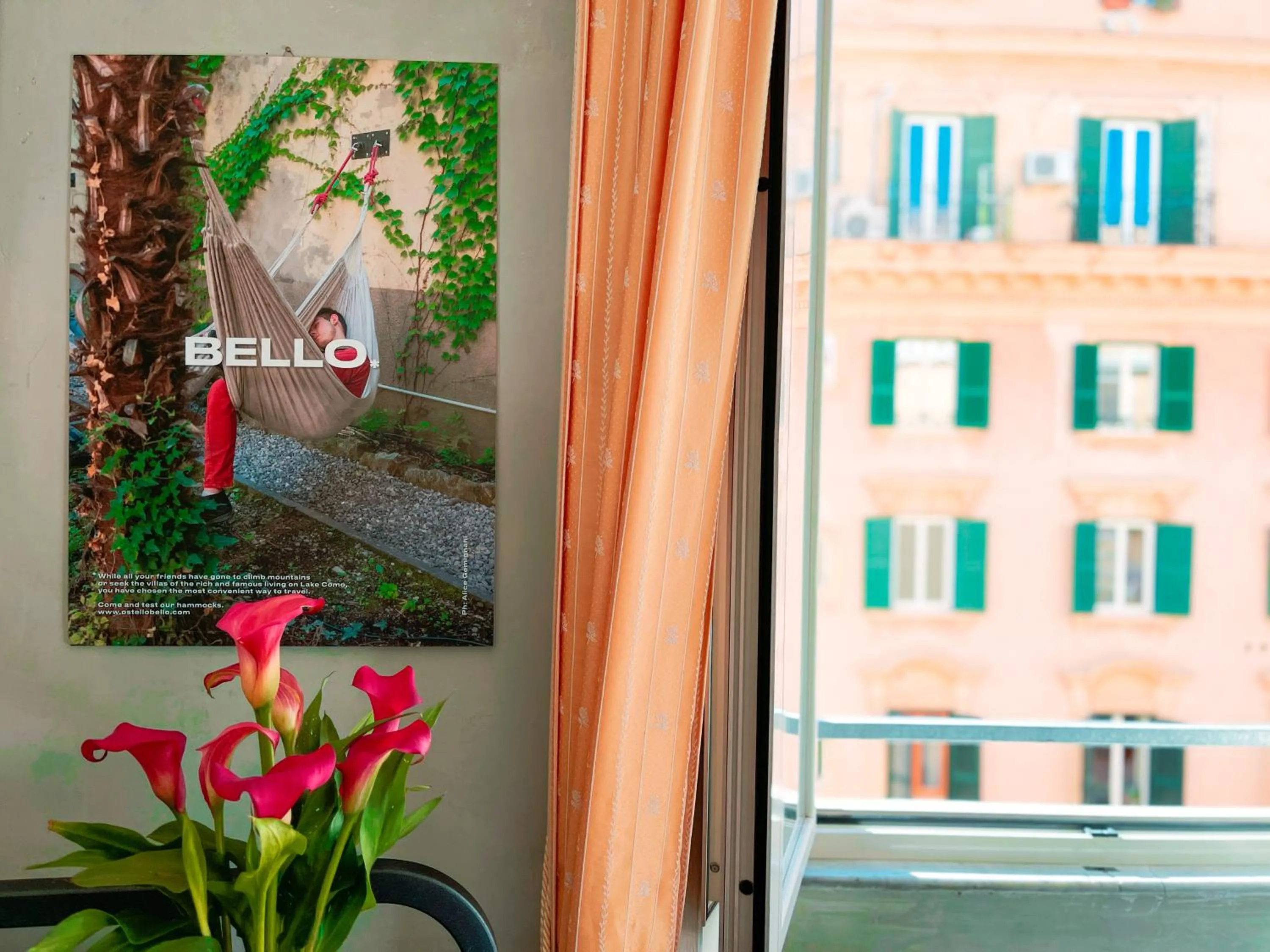Decorative detail in Ostello Bello Roma Colosseo