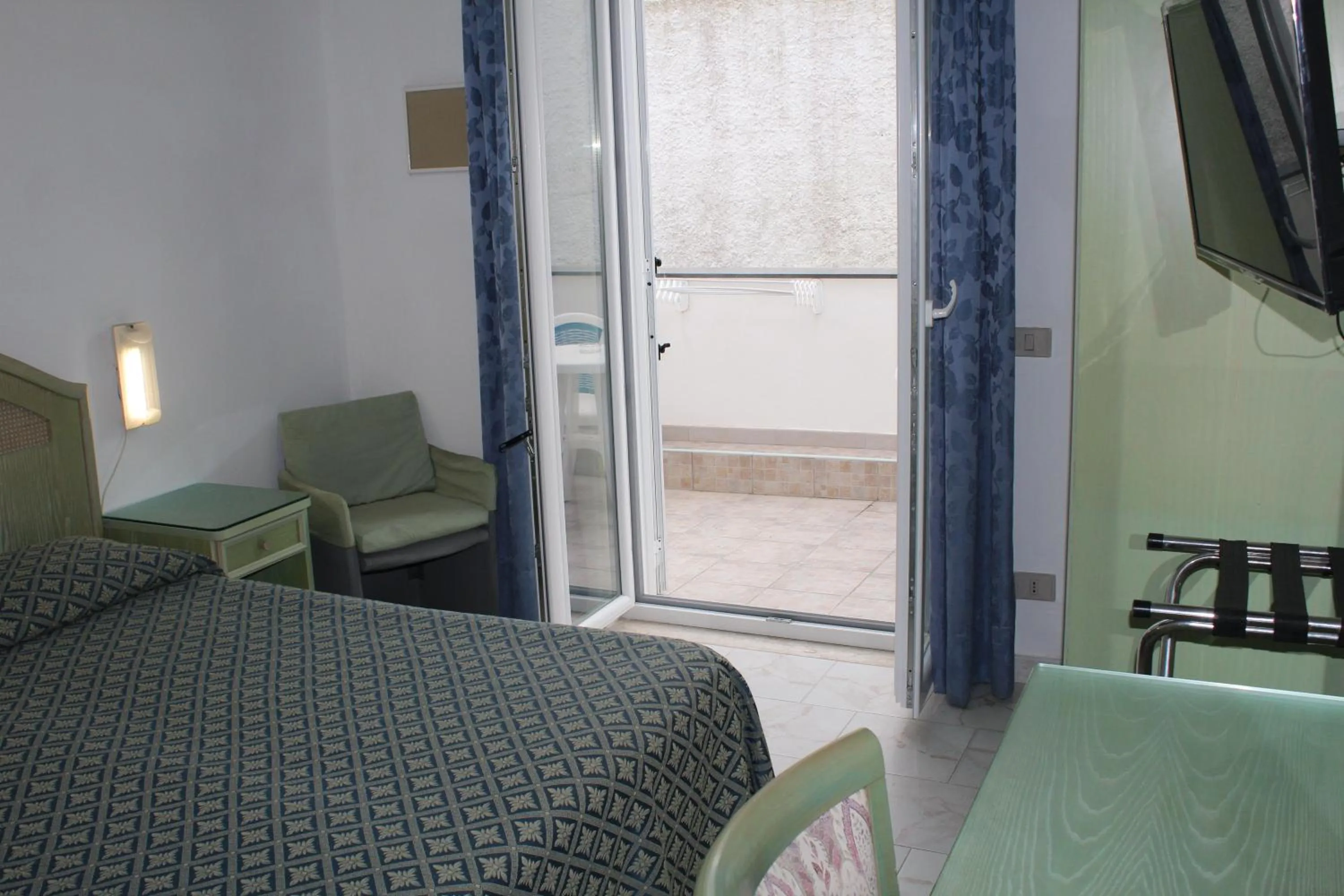 Photo of the whole room, Bed in Hotel Castiglione