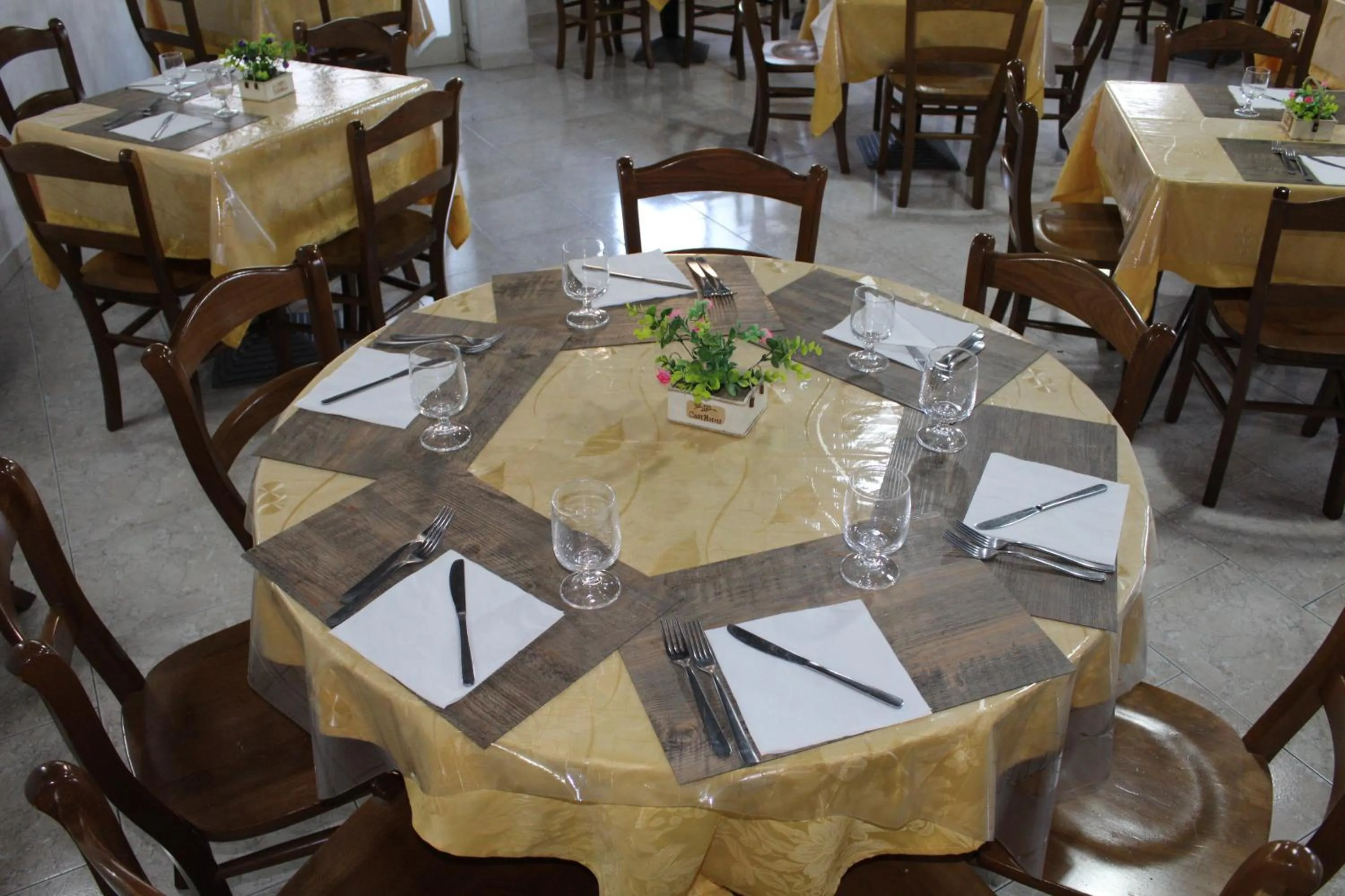 Restaurant/places to eat in Hotel Castiglione