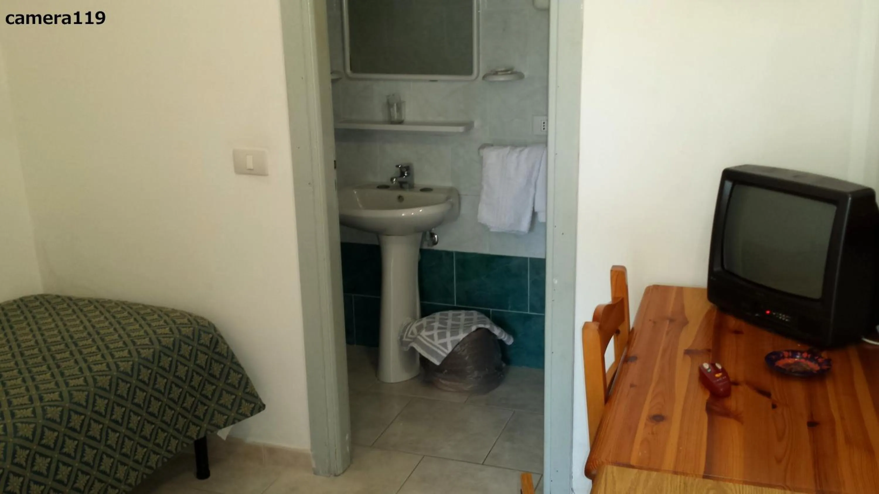 Shower in Hotel Castiglione