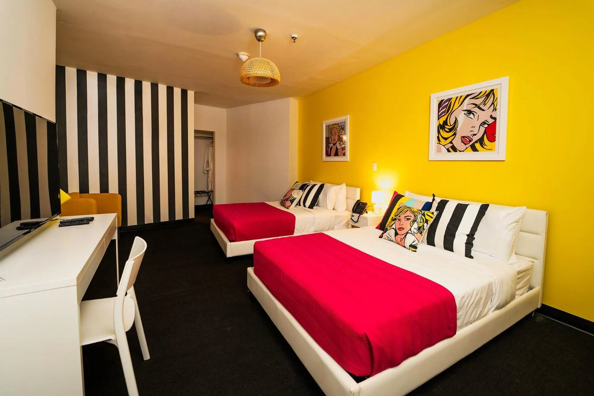 Bed in The Fox Hotel