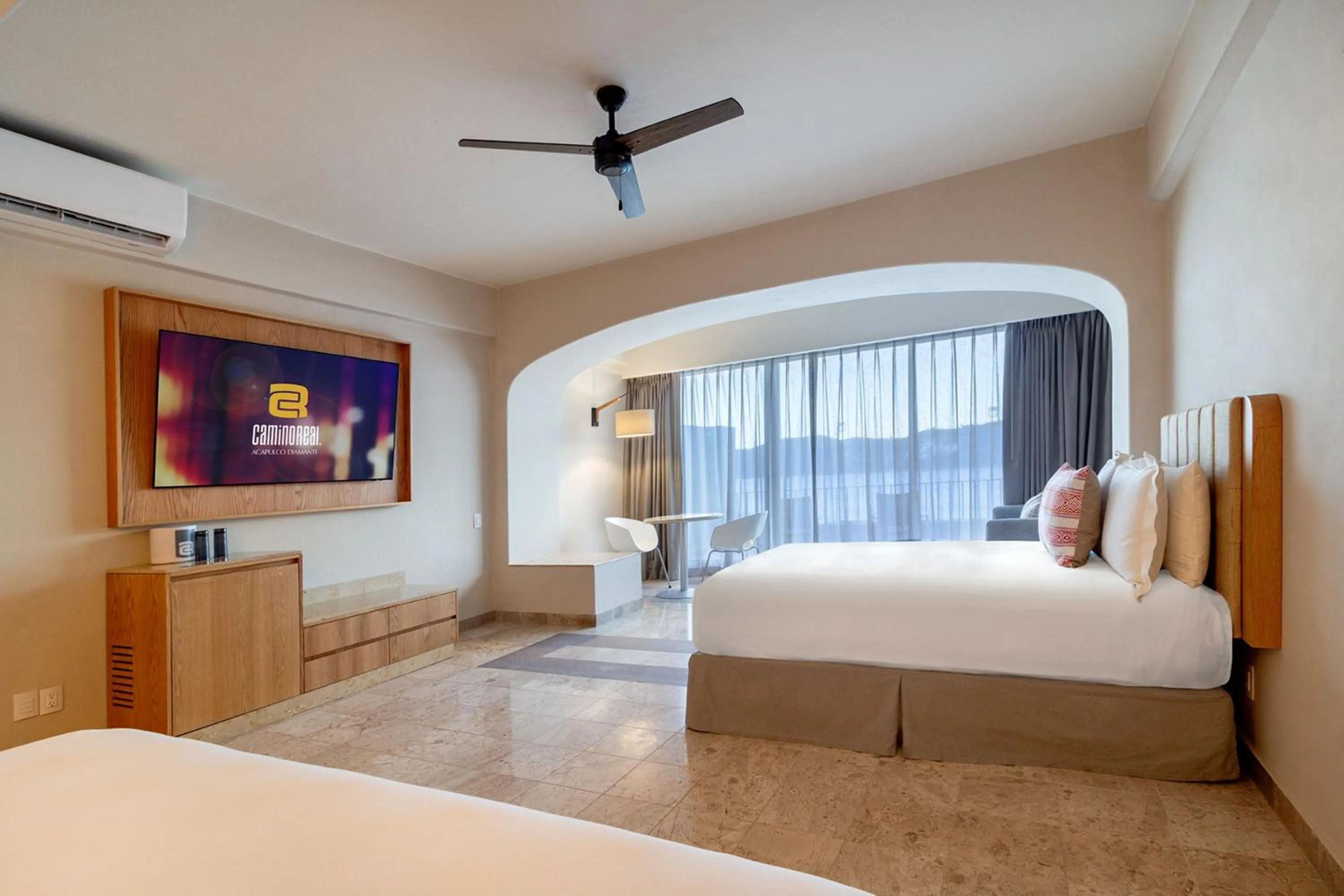 Bedroom, Bed in Camino Real Acapulco Diamante