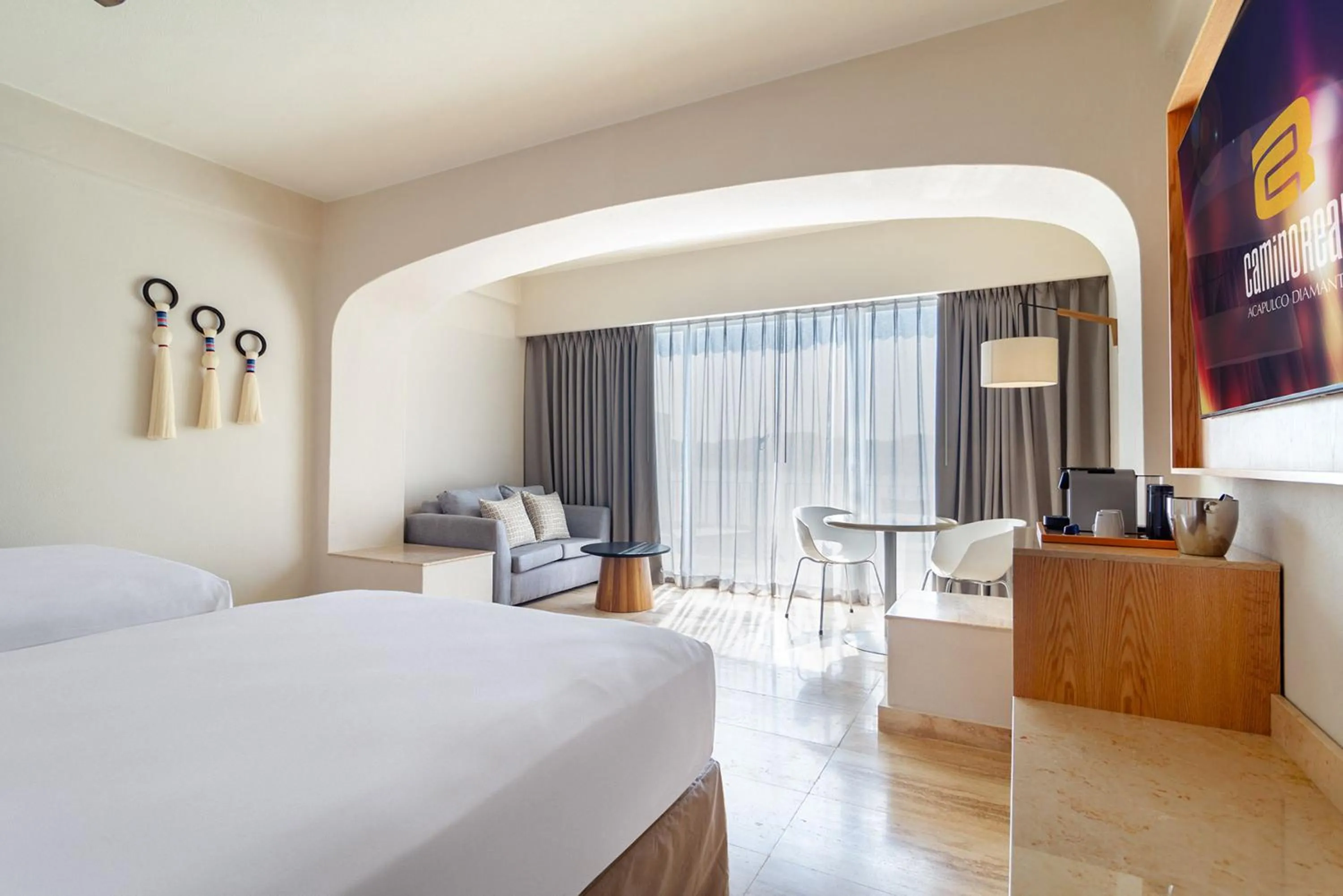 Bedroom, Bed in Camino Real Acapulco Diamante