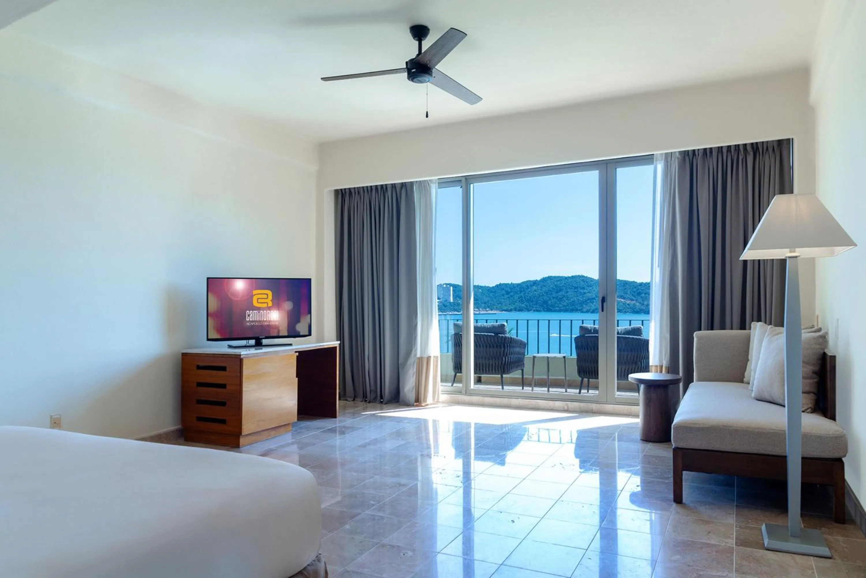 Bedroom, Bed in Camino Real Acapulco Diamante