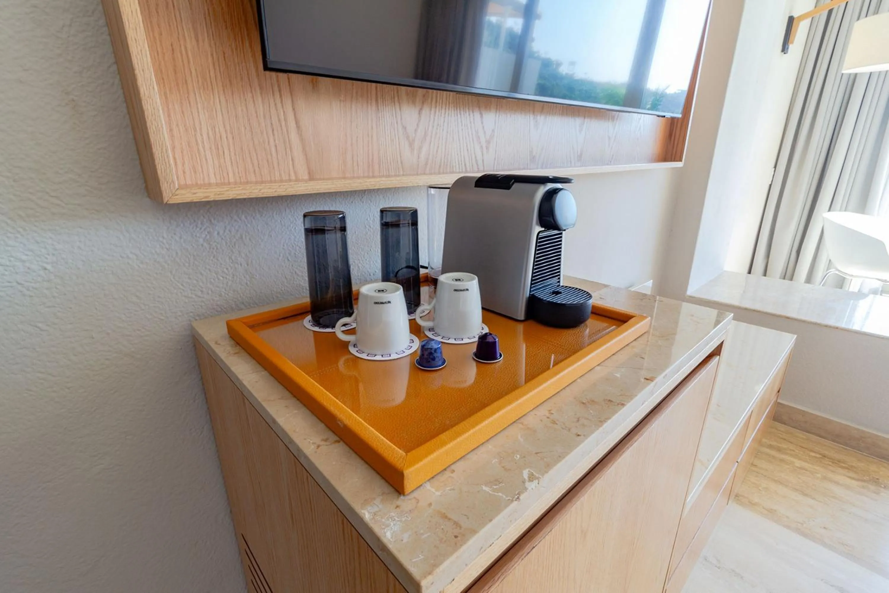 Coffee/tea facilities in Camino Real Acapulco Diamante
