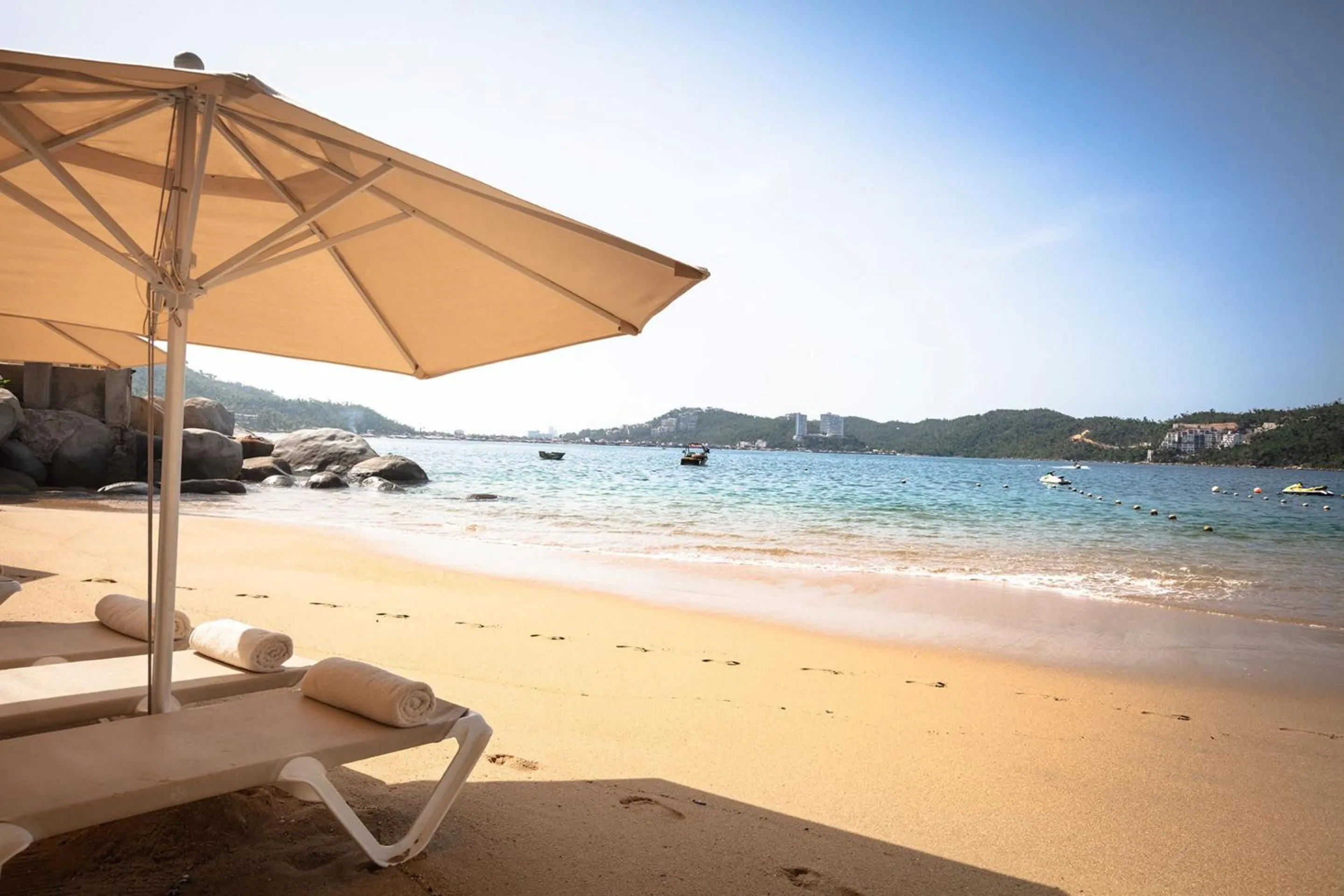 Beach in Camino Real Acapulco Diamante