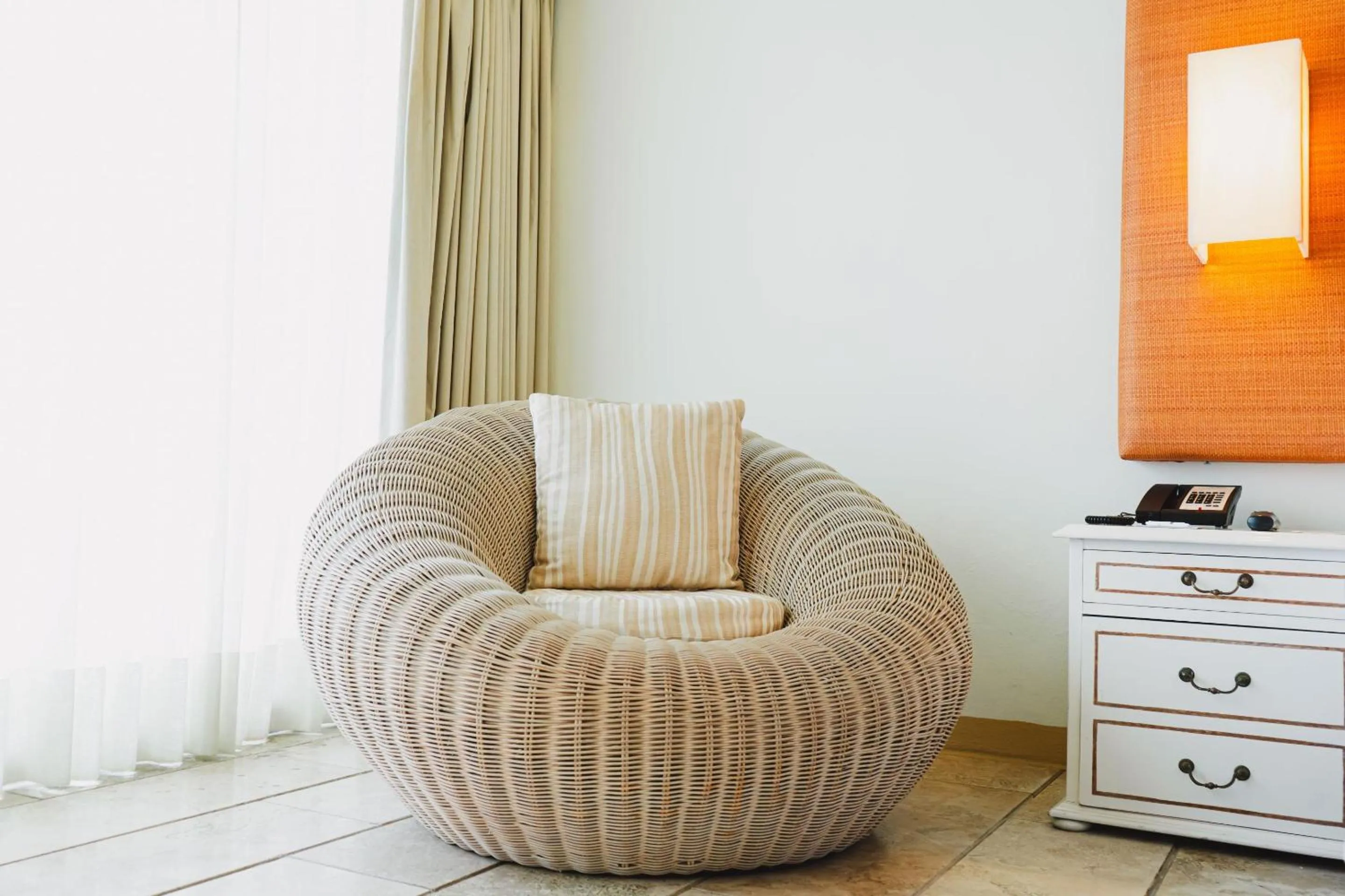 Photo of the whole room in Camino Real Zaashila Huatulco