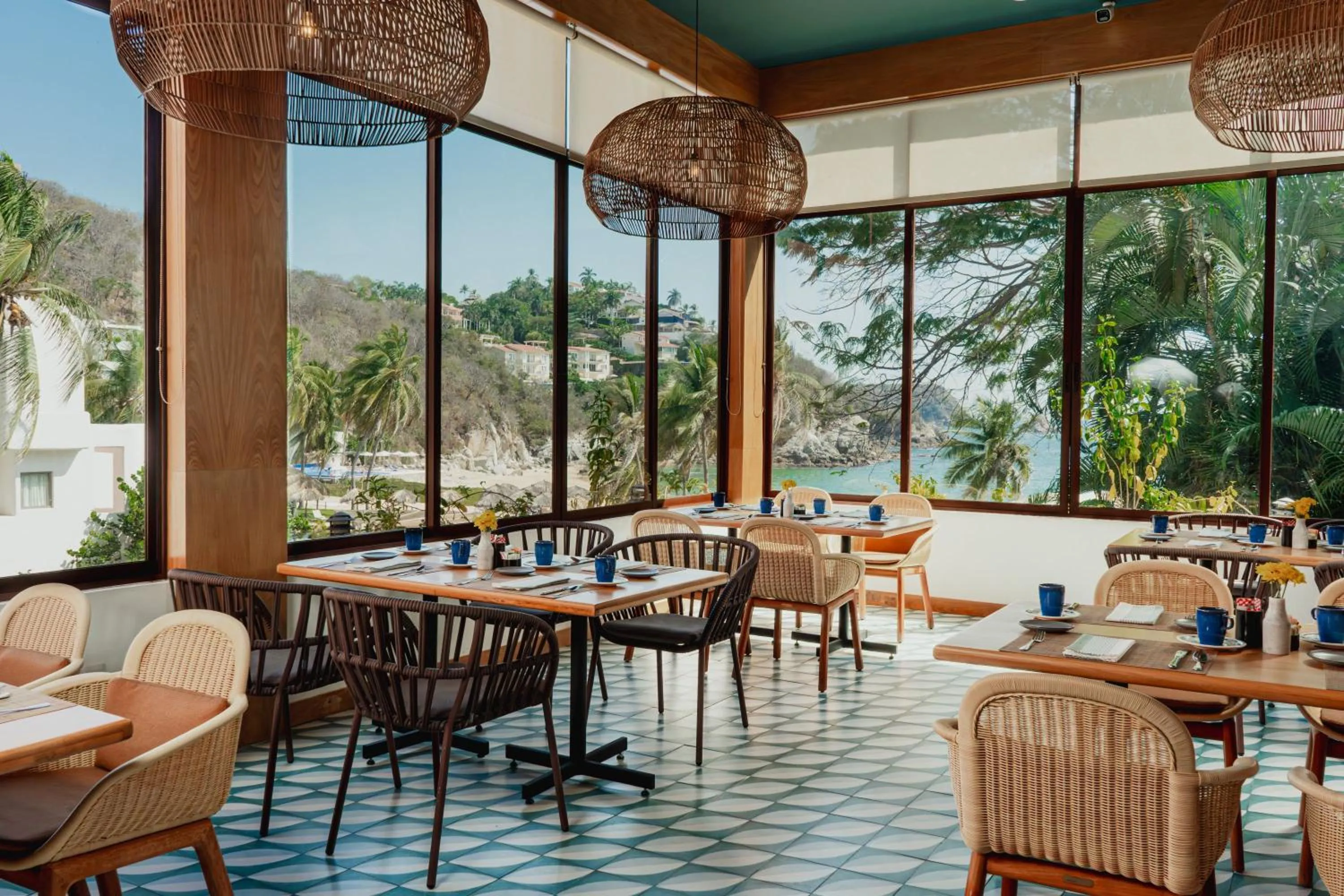Restaurant/places to eat in Camino Real Zaashila Huatulco