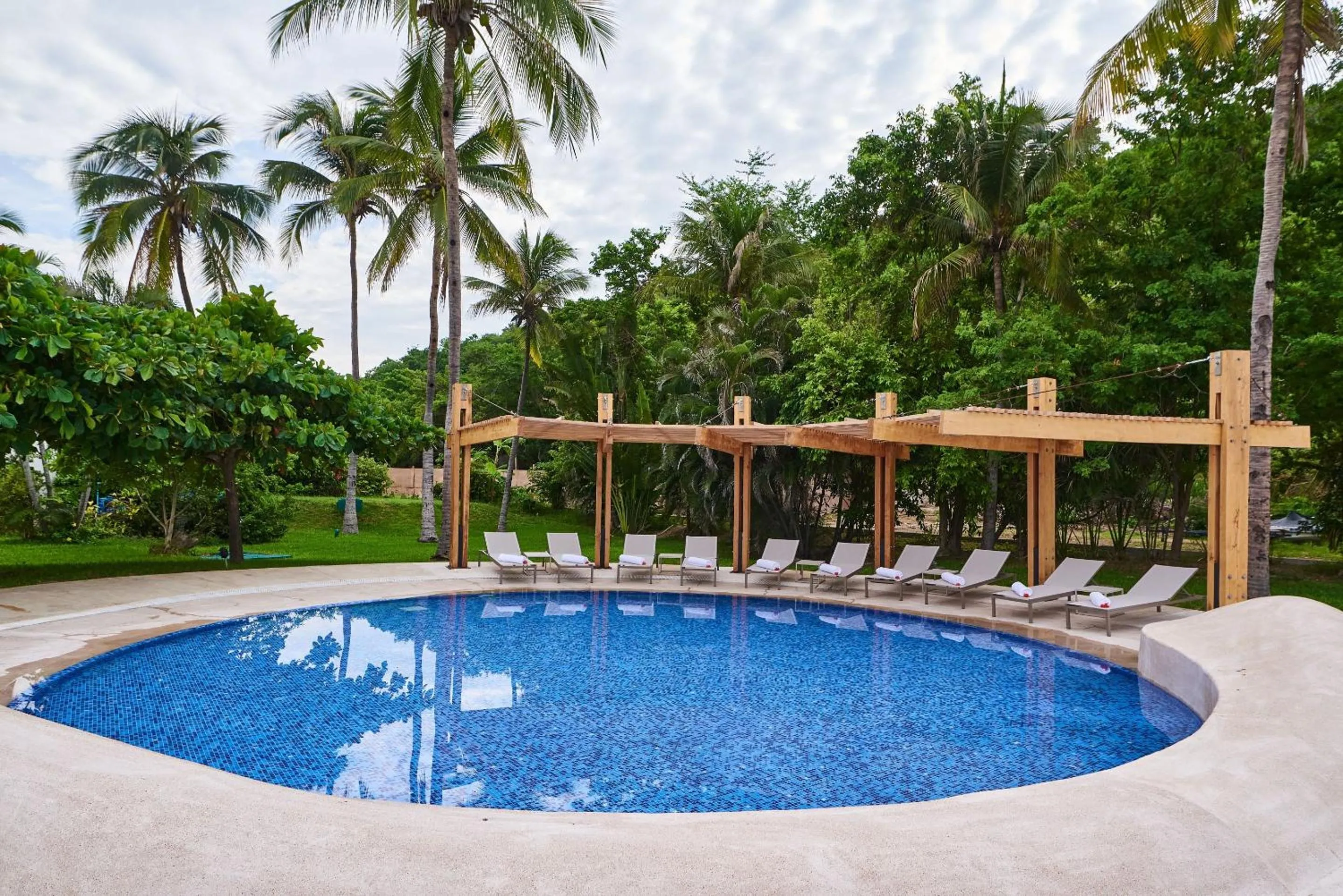 Swimming pool in Camino Real Zaashila Huatulco