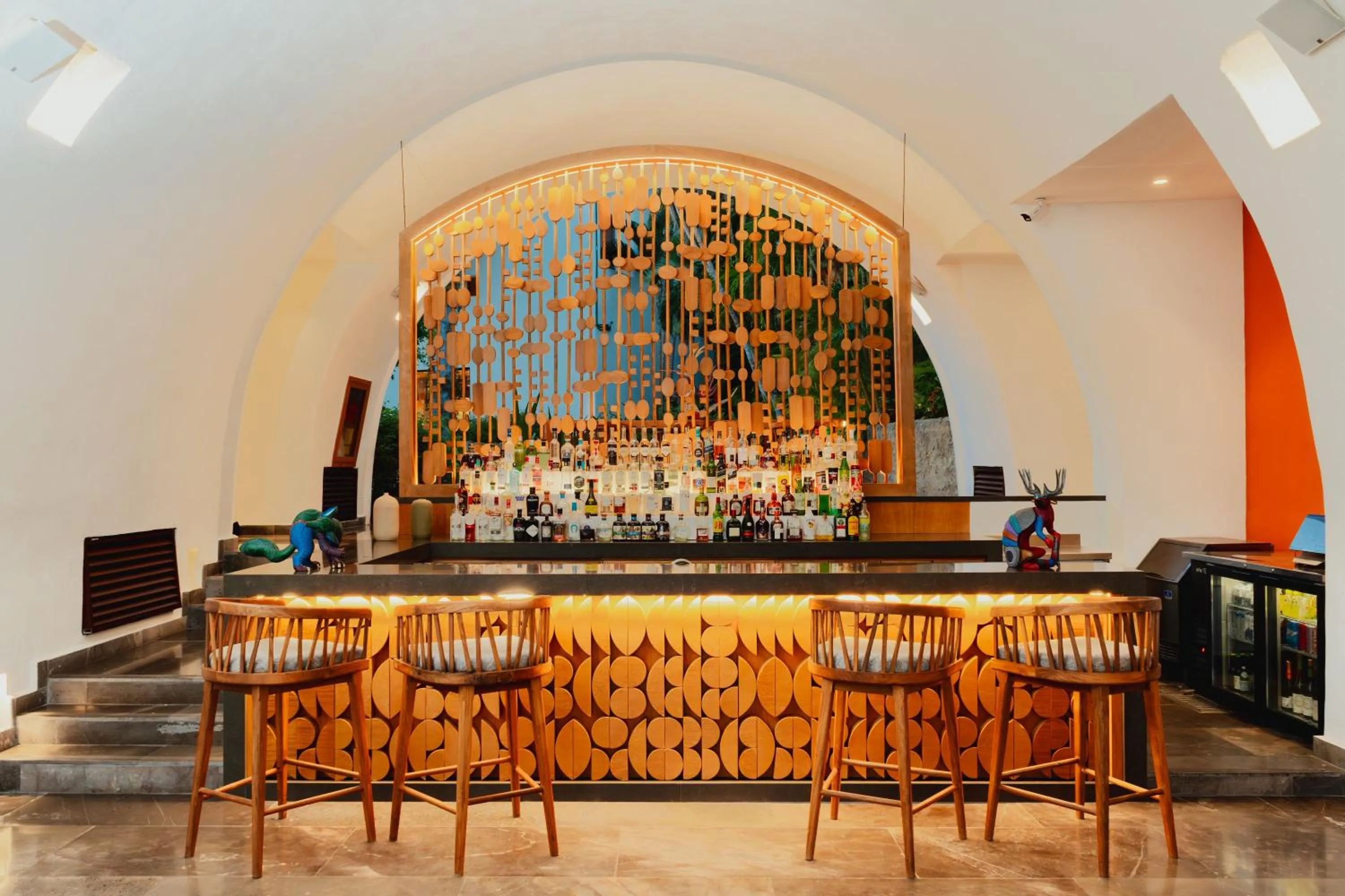 Lounge or bar in Camino Real Zaashila Huatulco