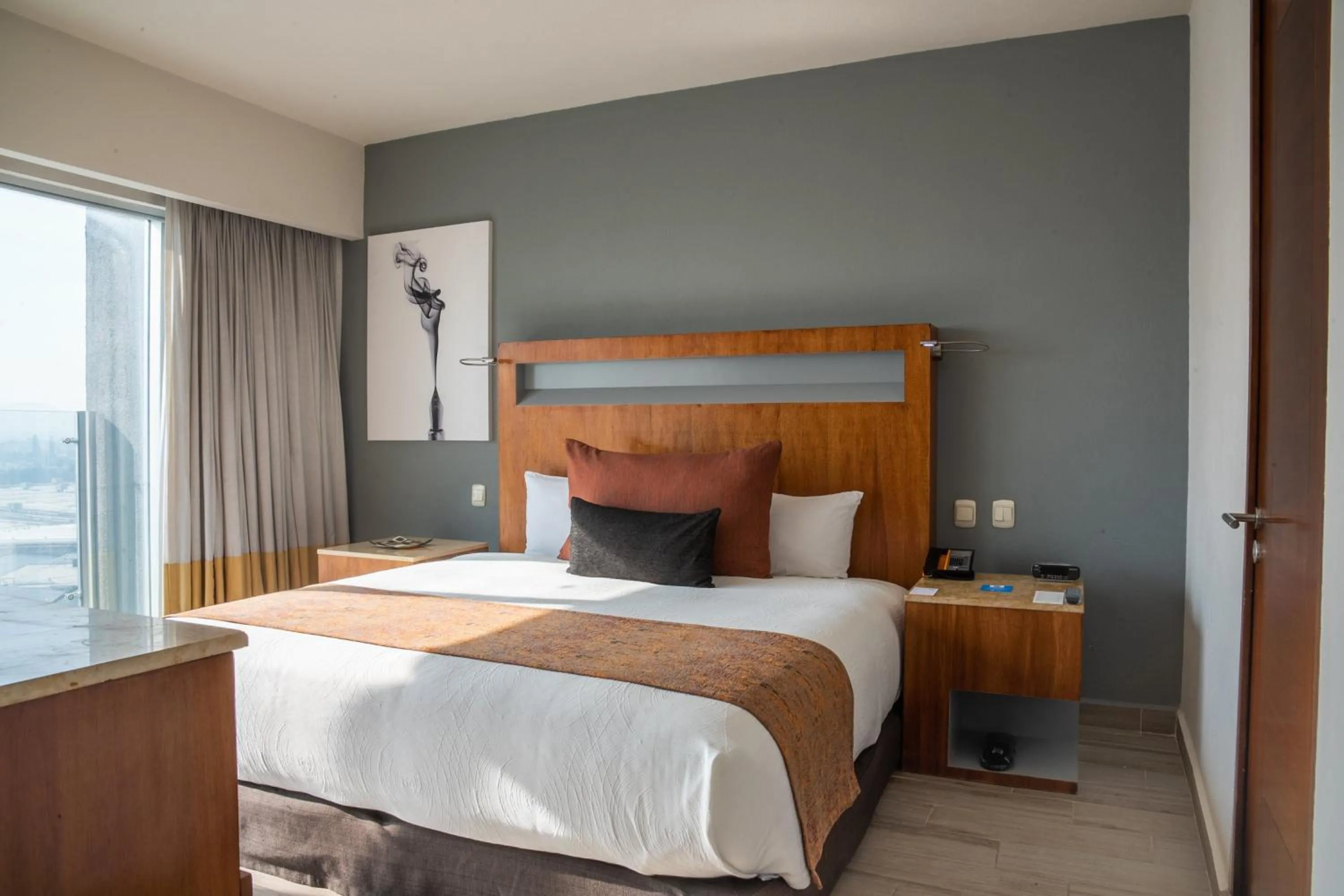 Photo of the whole room in Real Inn Guadalajara Expo