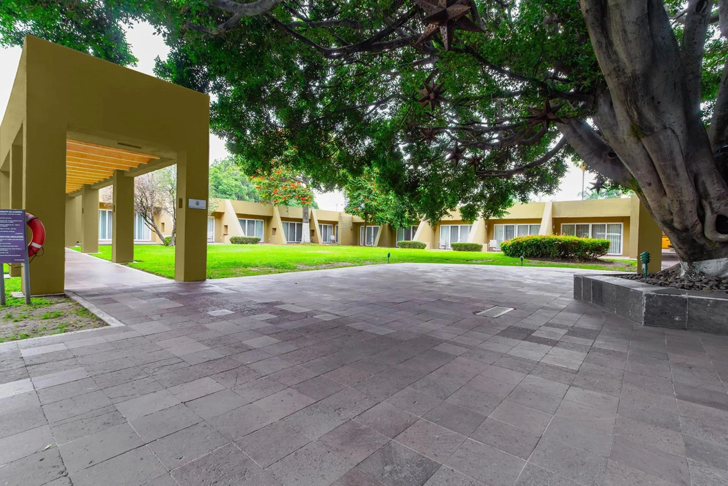 Garden in Camino Real Guadalajara