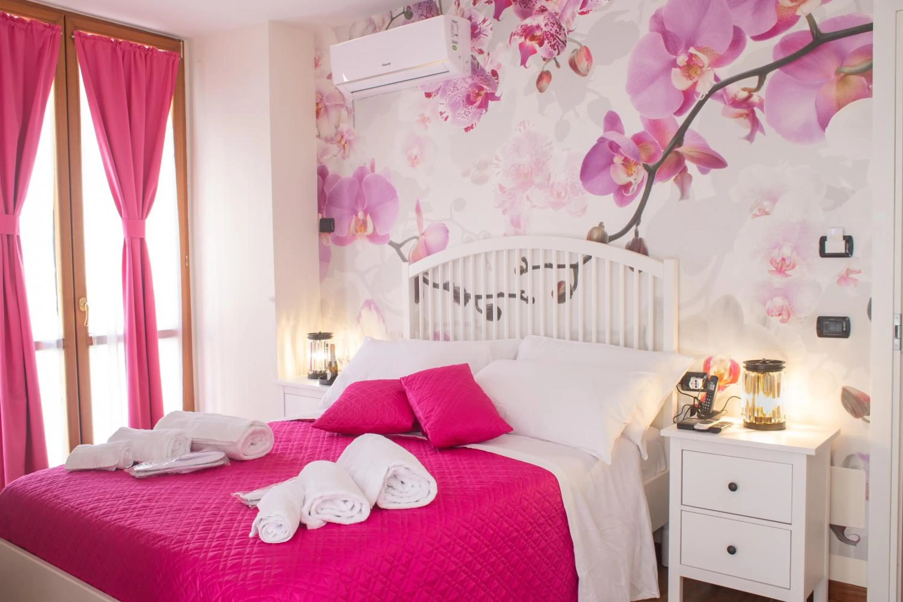 Bed in Bed Boutique Napoli Colors