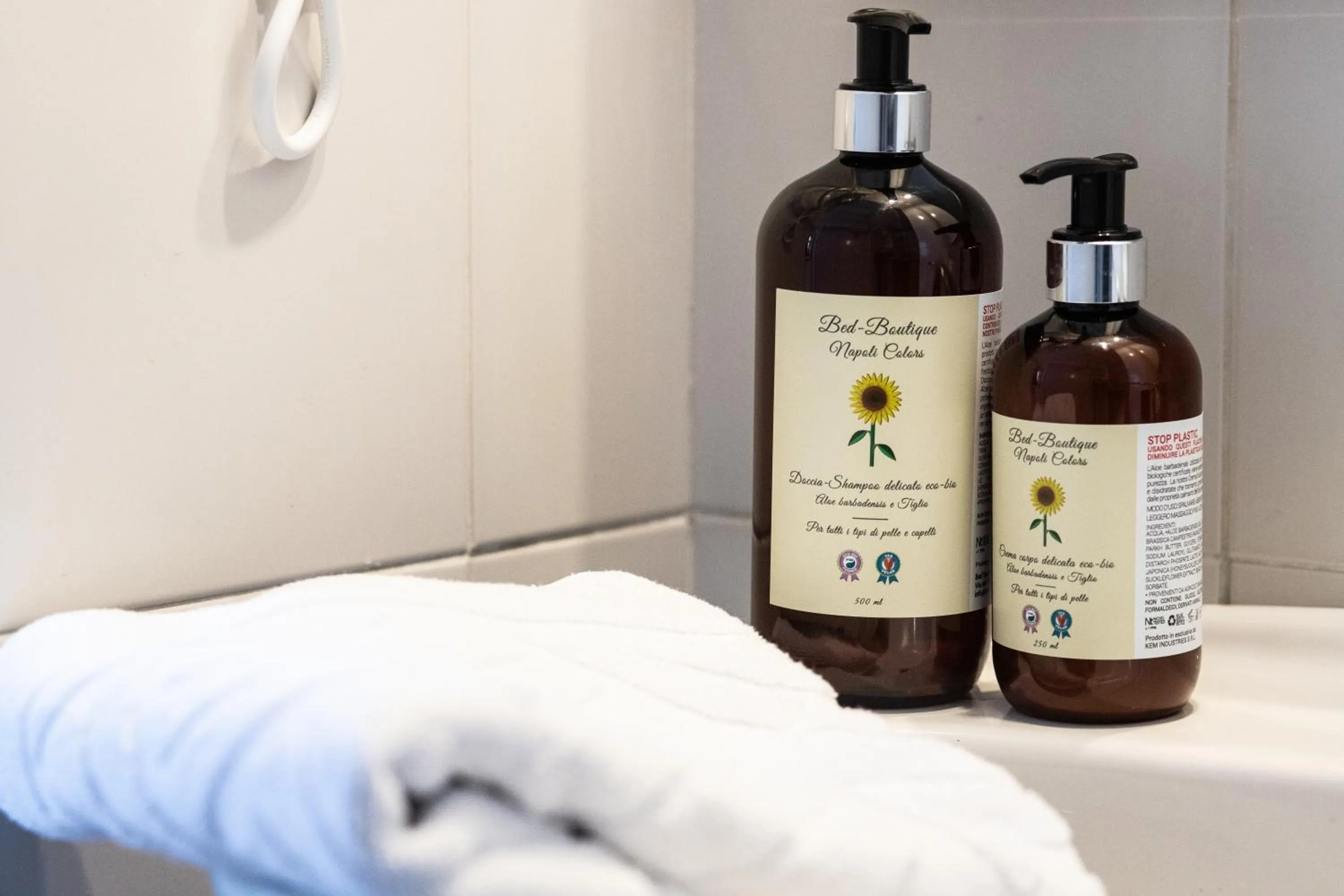 Bathroom in Bed Boutique Napoli Colors