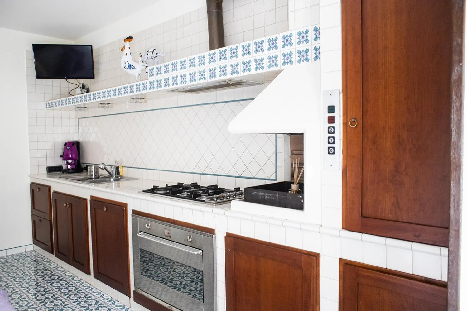 Kitchen or kitchenette in Bed Boutique Napoli Colors