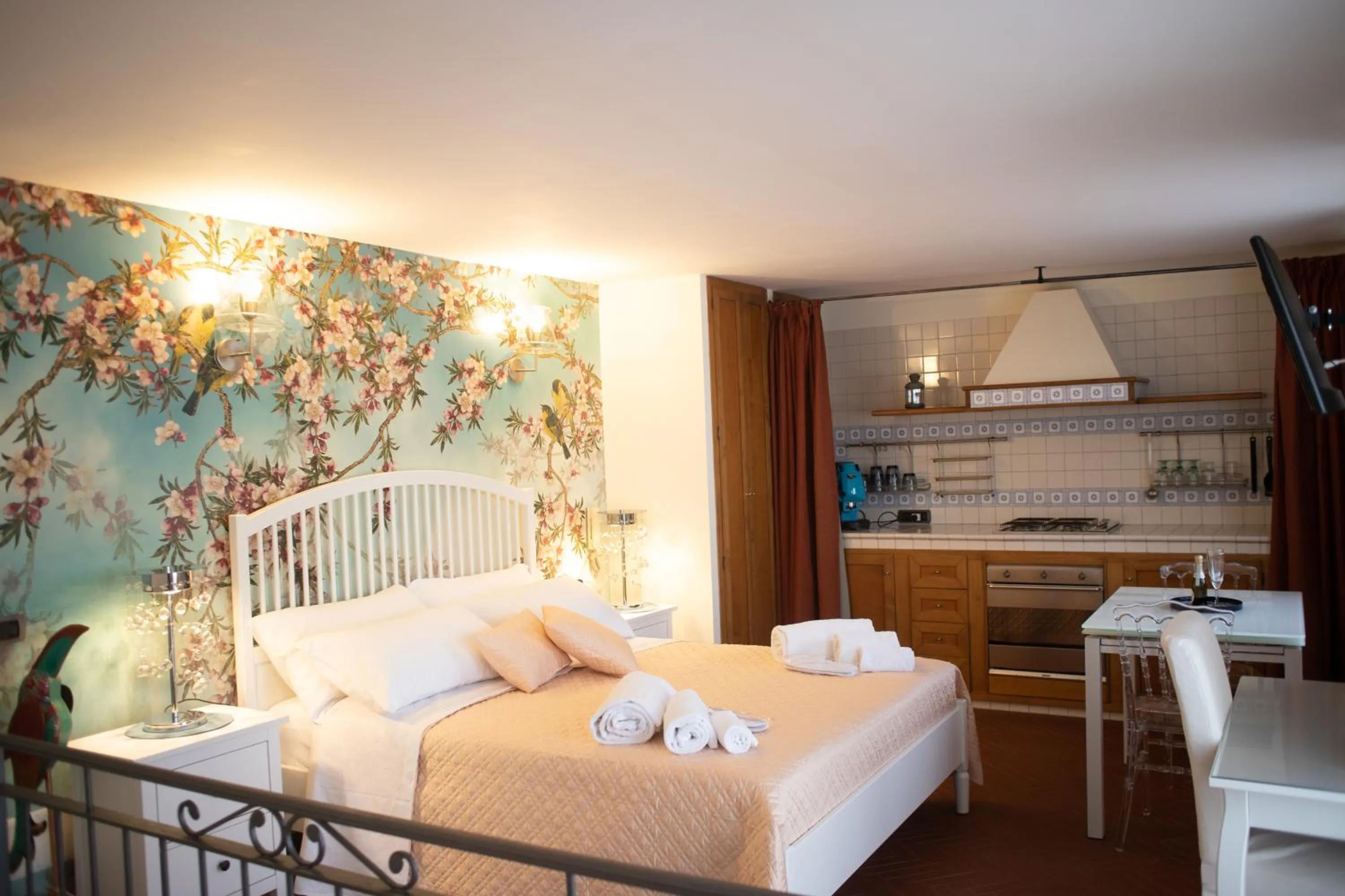 Photo of the whole room, Bed in Bed Boutique Napoli Colors