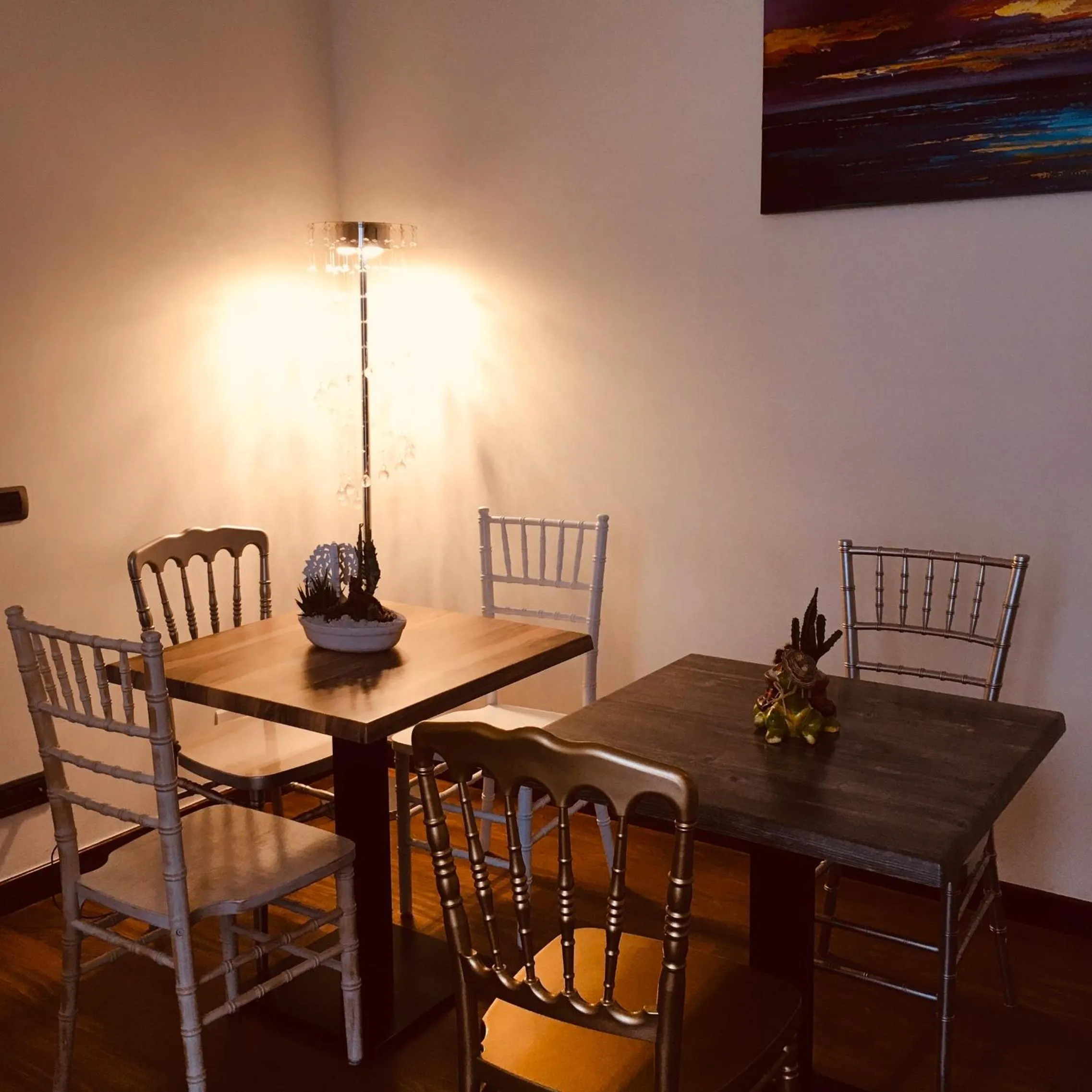 Communal lounge/ TV room in Bed Boutique Napoli Colors