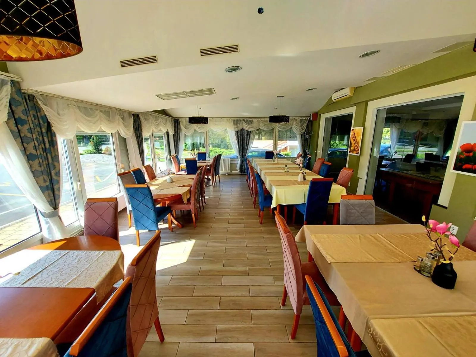 Restaurant/places to eat in Hotel Villa Valpovo