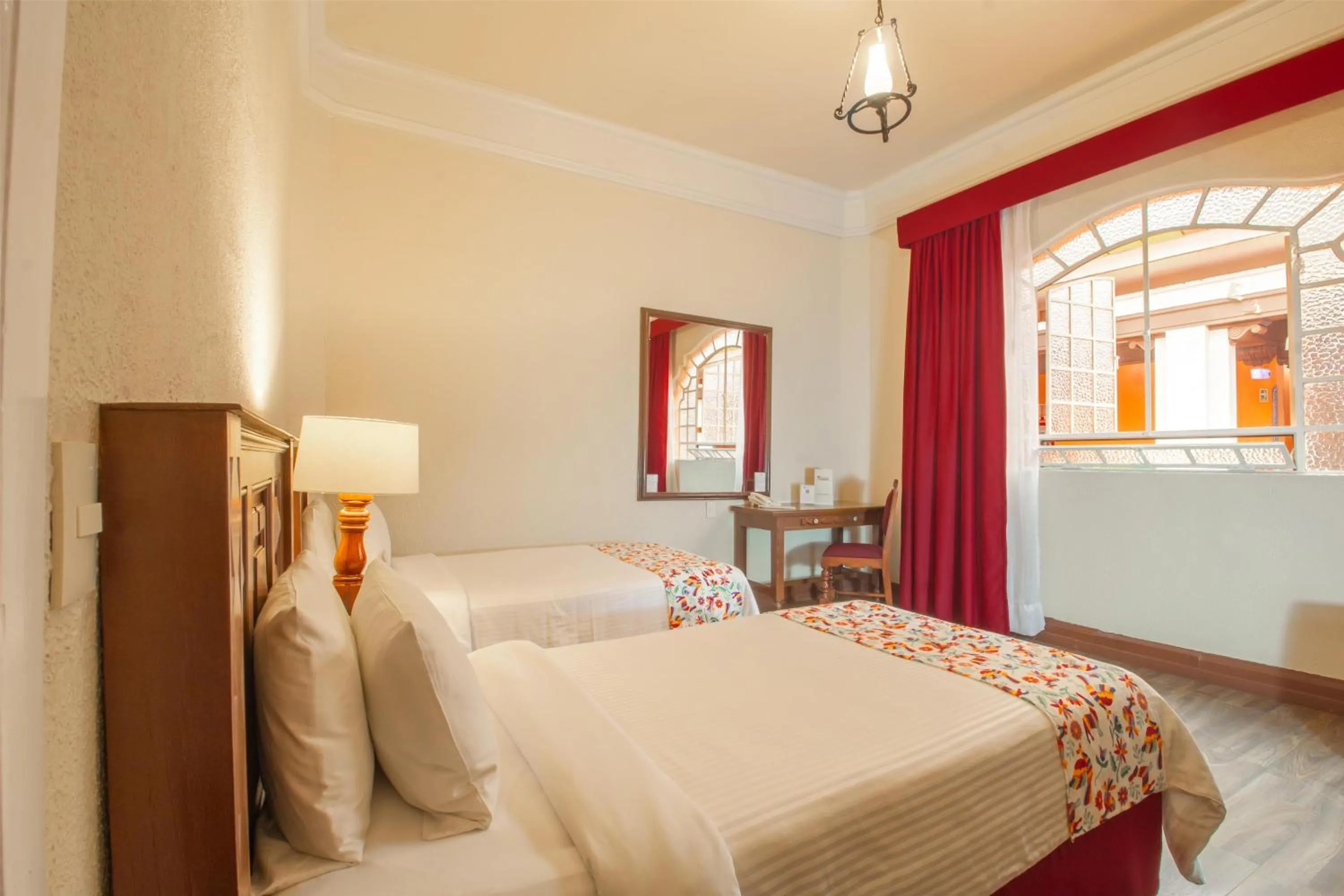 Bedroom, Bed in Best Western Majestic