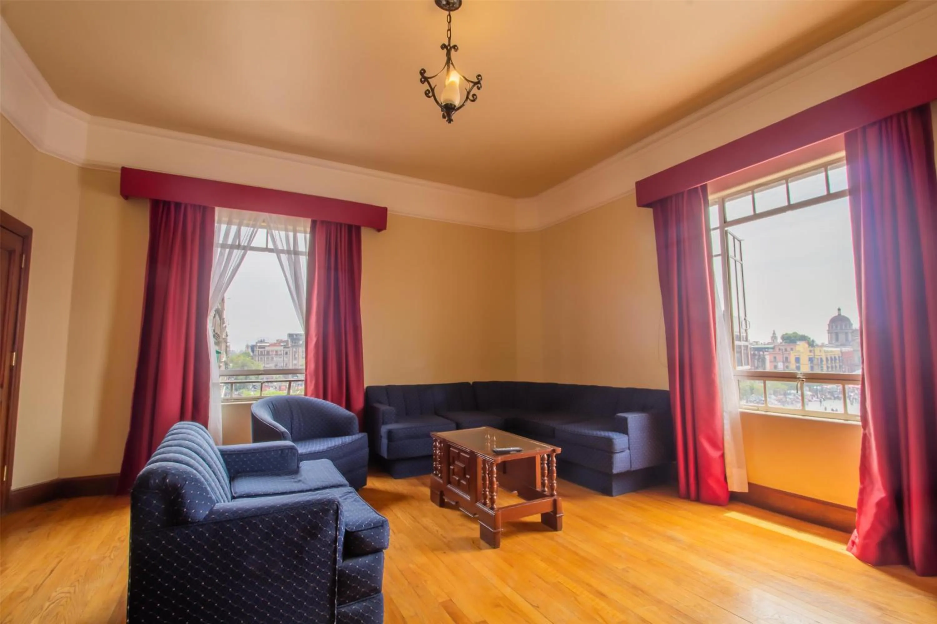 Photo of the whole room in Best Western Majestic