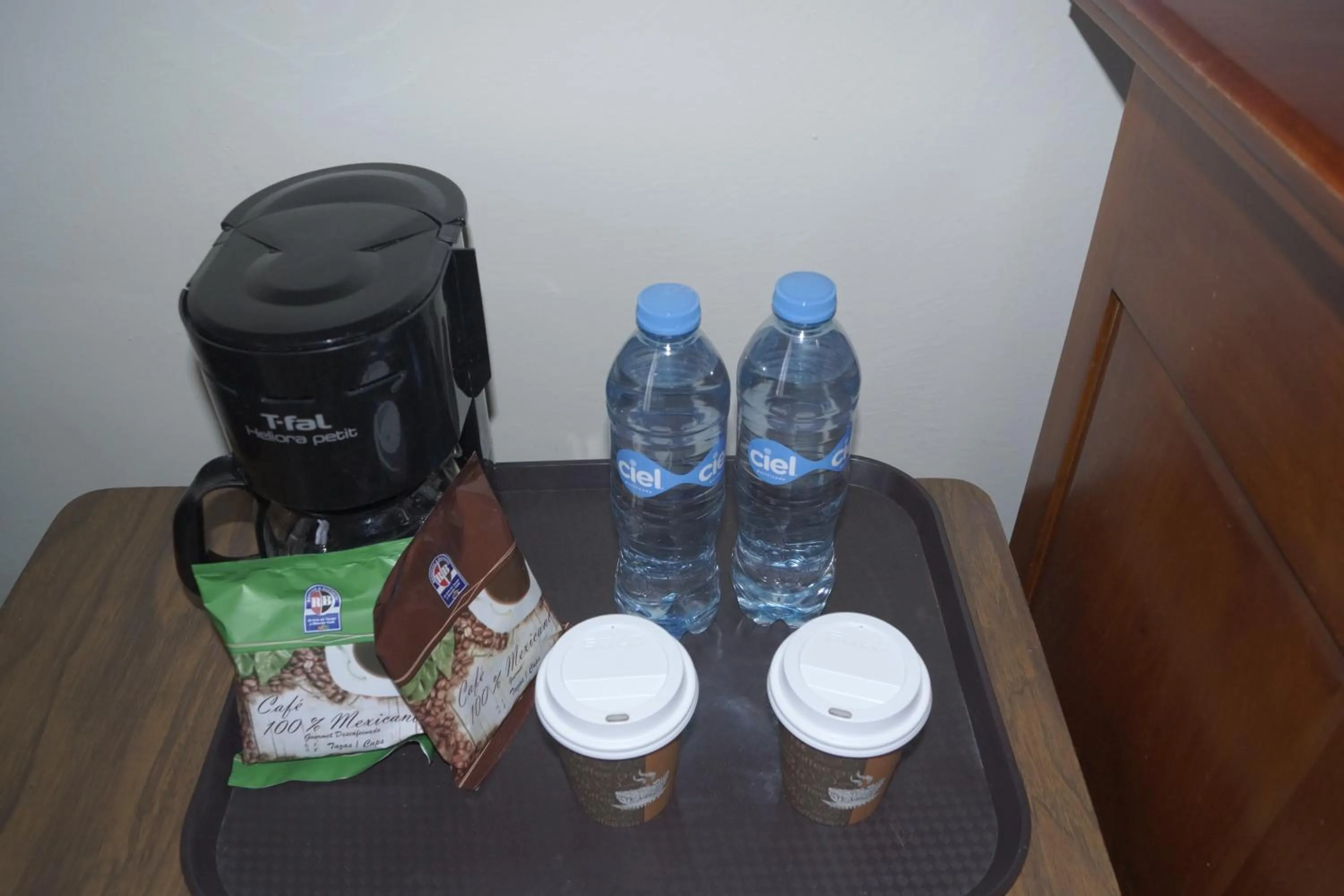 Coffee/tea facilities in Best Western Majestic