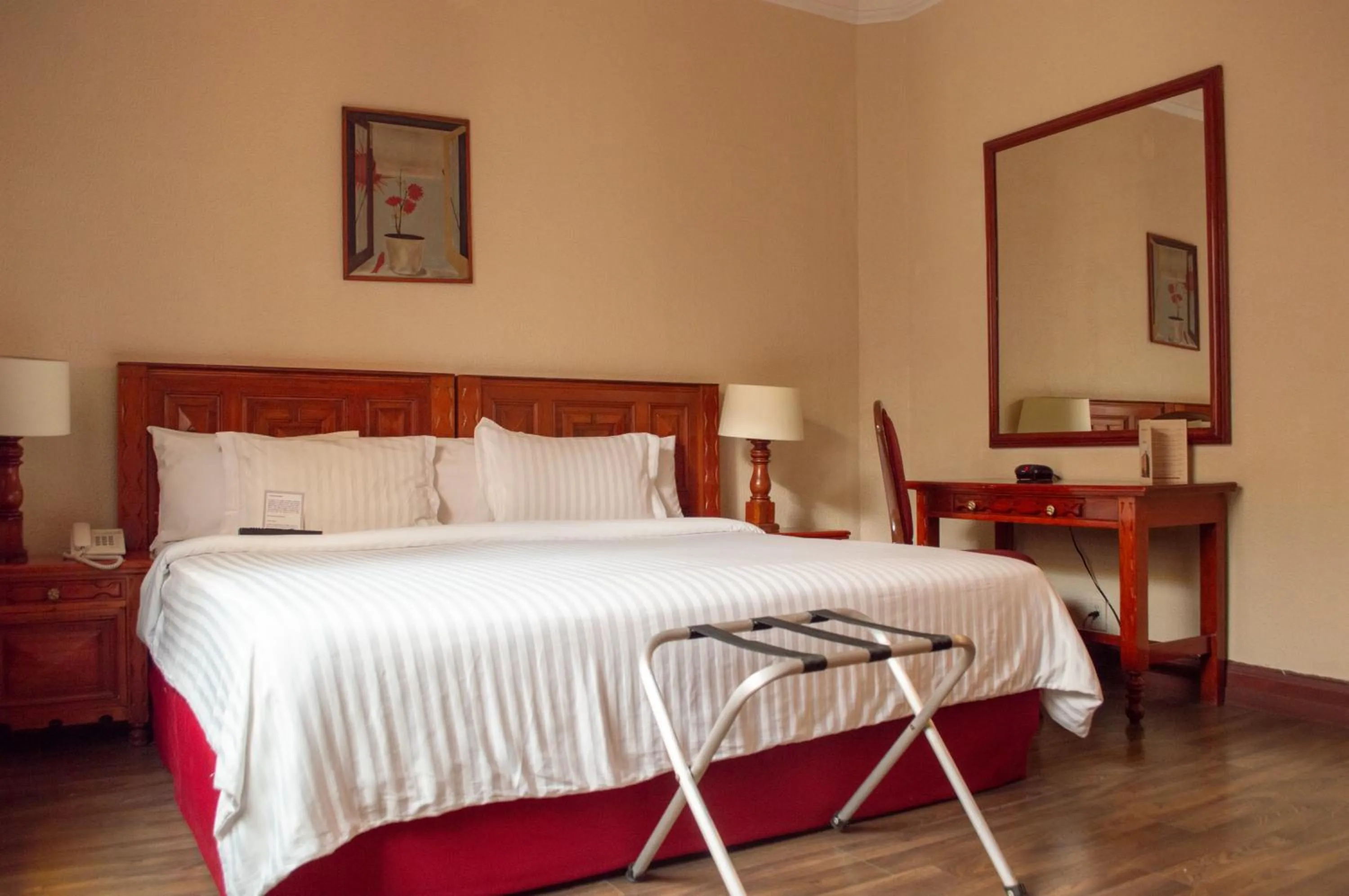 Photo of the whole room, Bed in Best Western Majestic