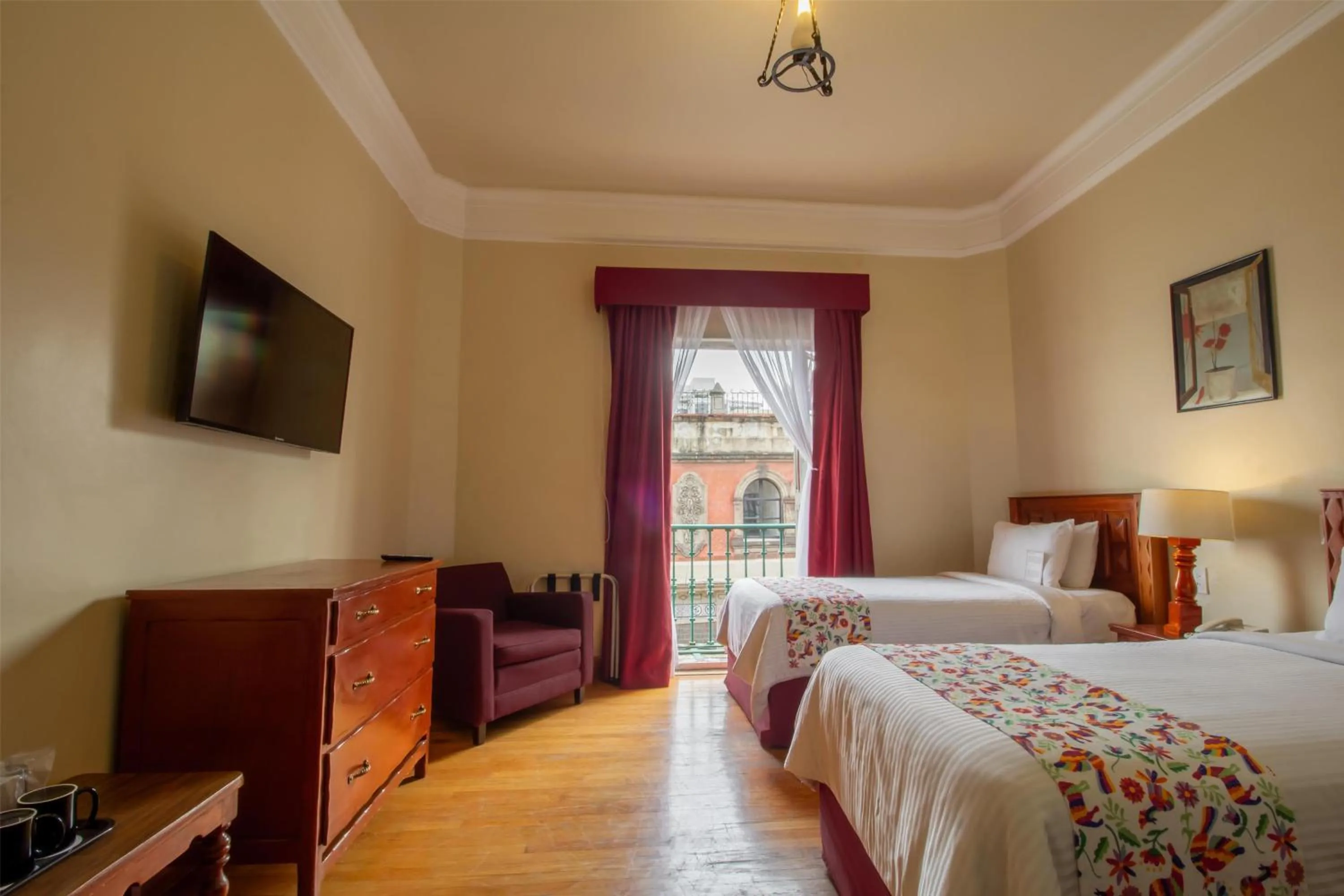 Bedroom, Bed in Best Western Majestic