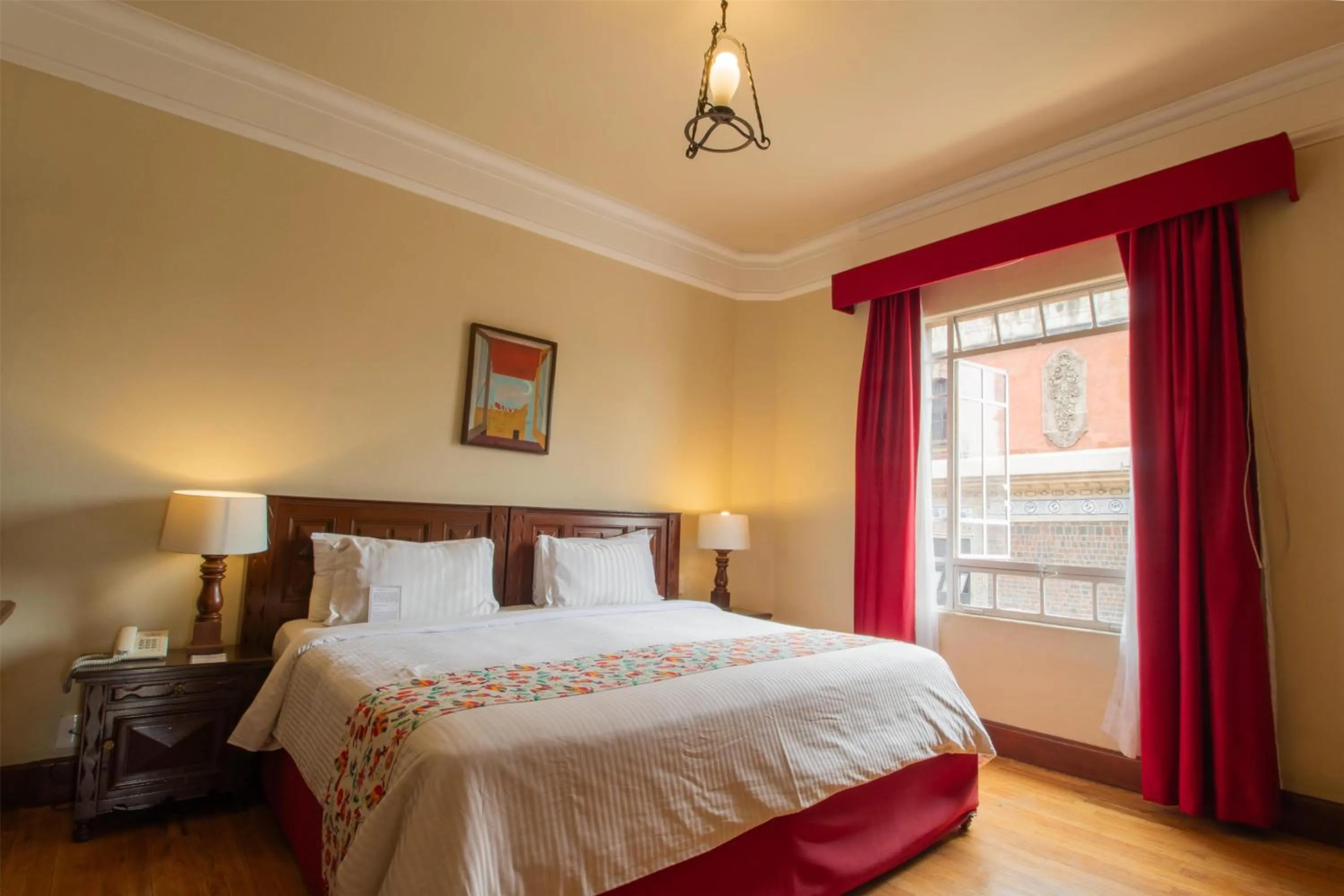 Photo of the whole room, Bed in Best Western Majestic